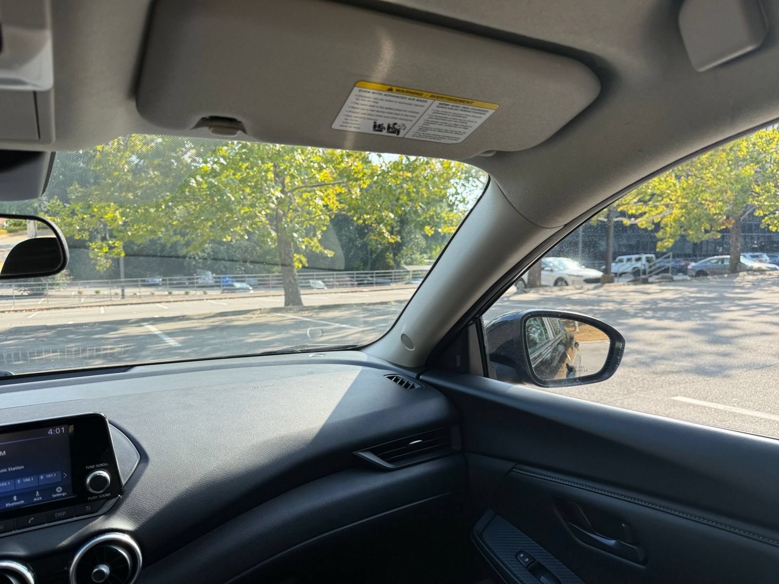 Thumbnail: 2025 Nissan Sentra - 32