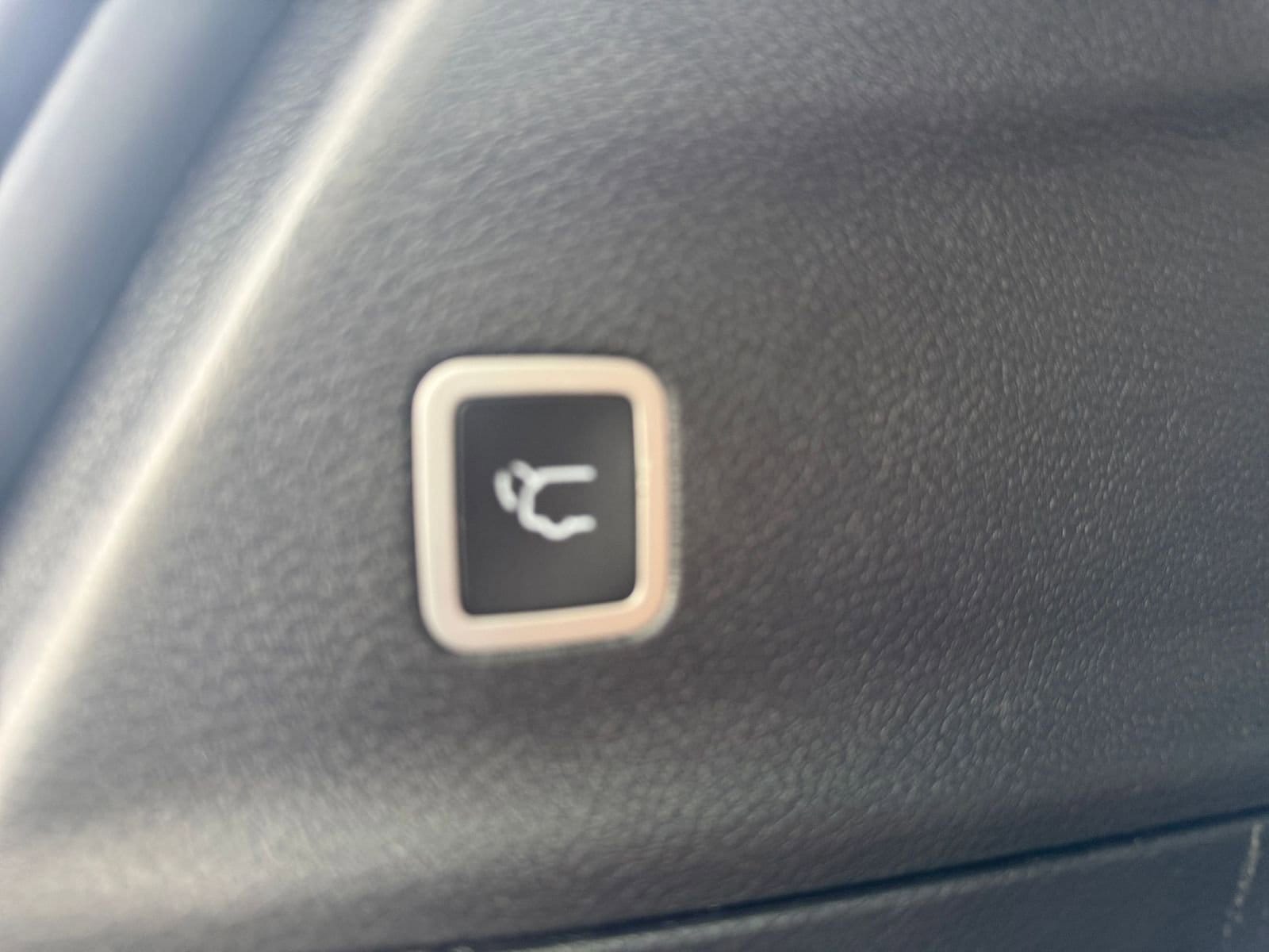 Thumbnail: 2025 Chrysler Pacifica - 23