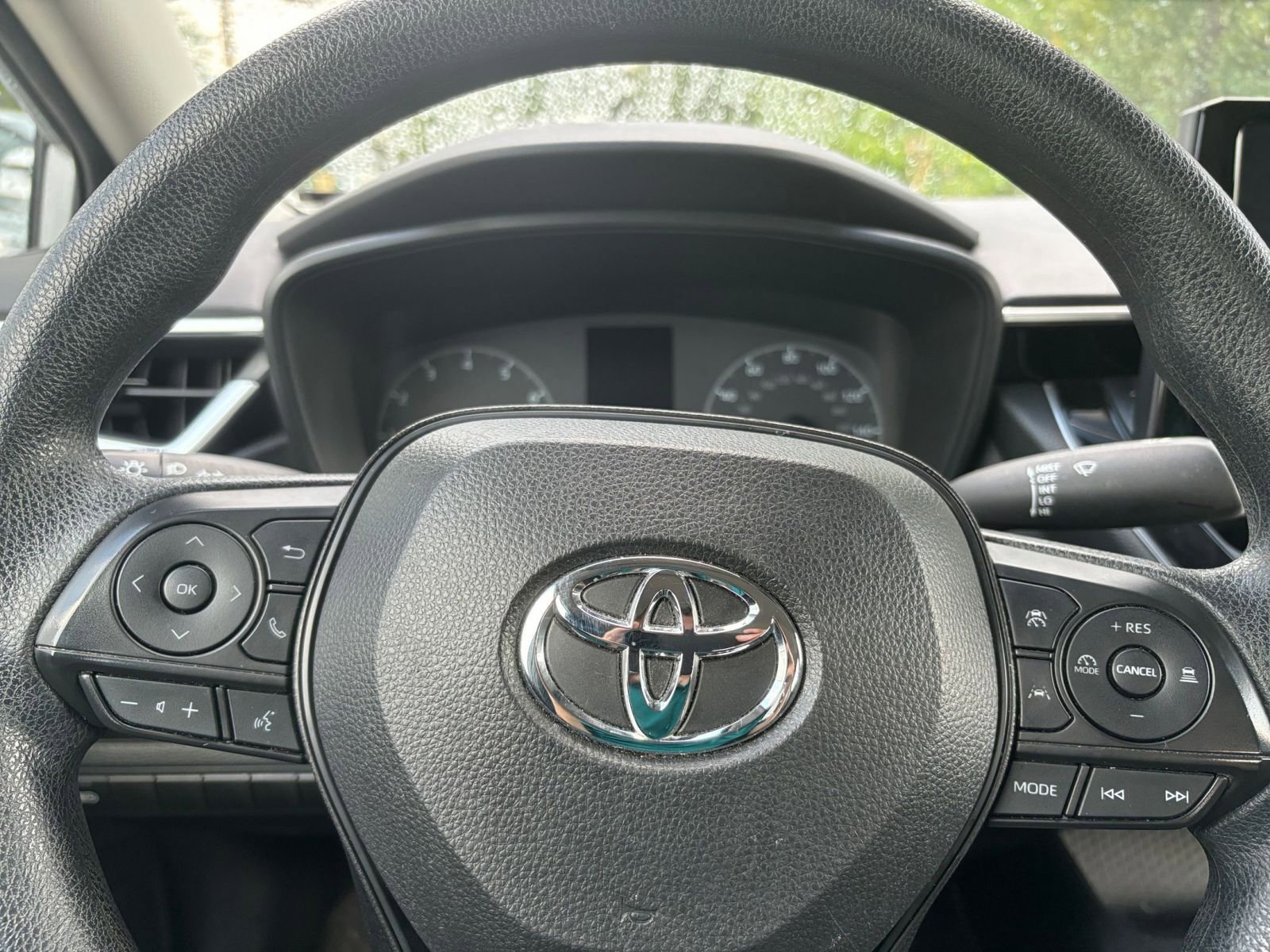 Thumbnail: 2023 Toyota Corolla - 25
