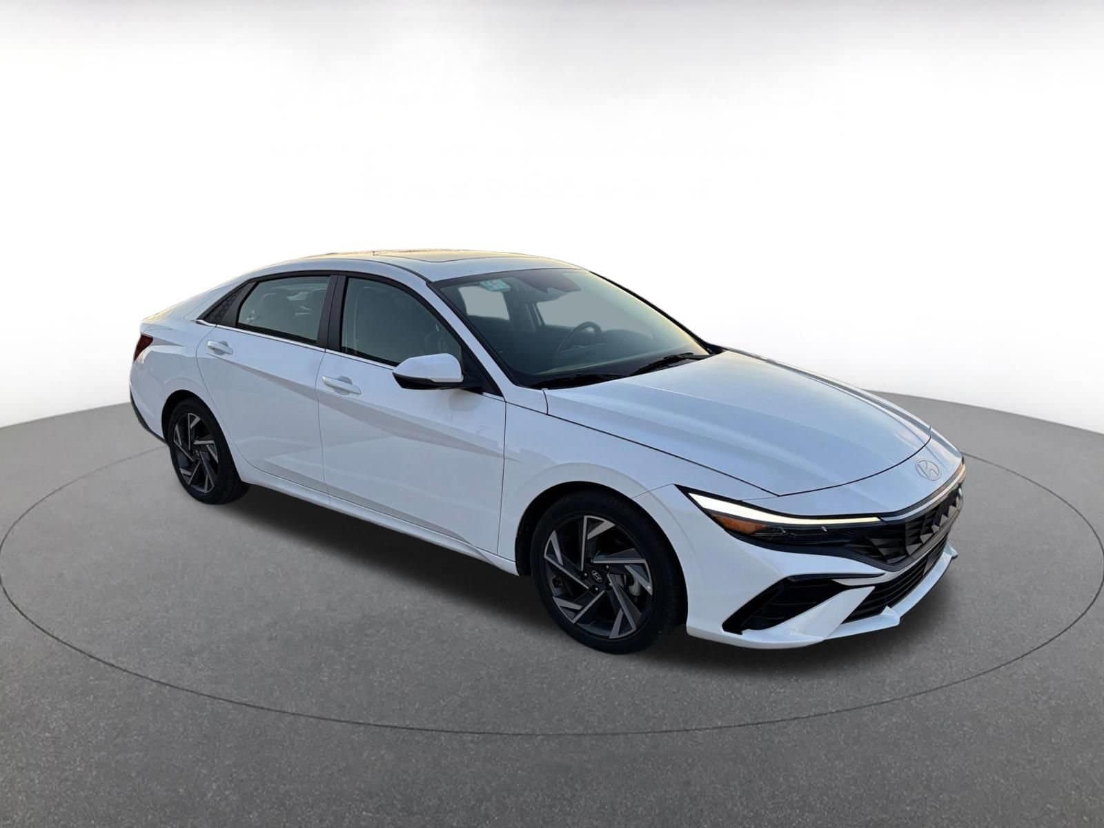 Thumbnail: 2025 Hyundai Elantra - 1