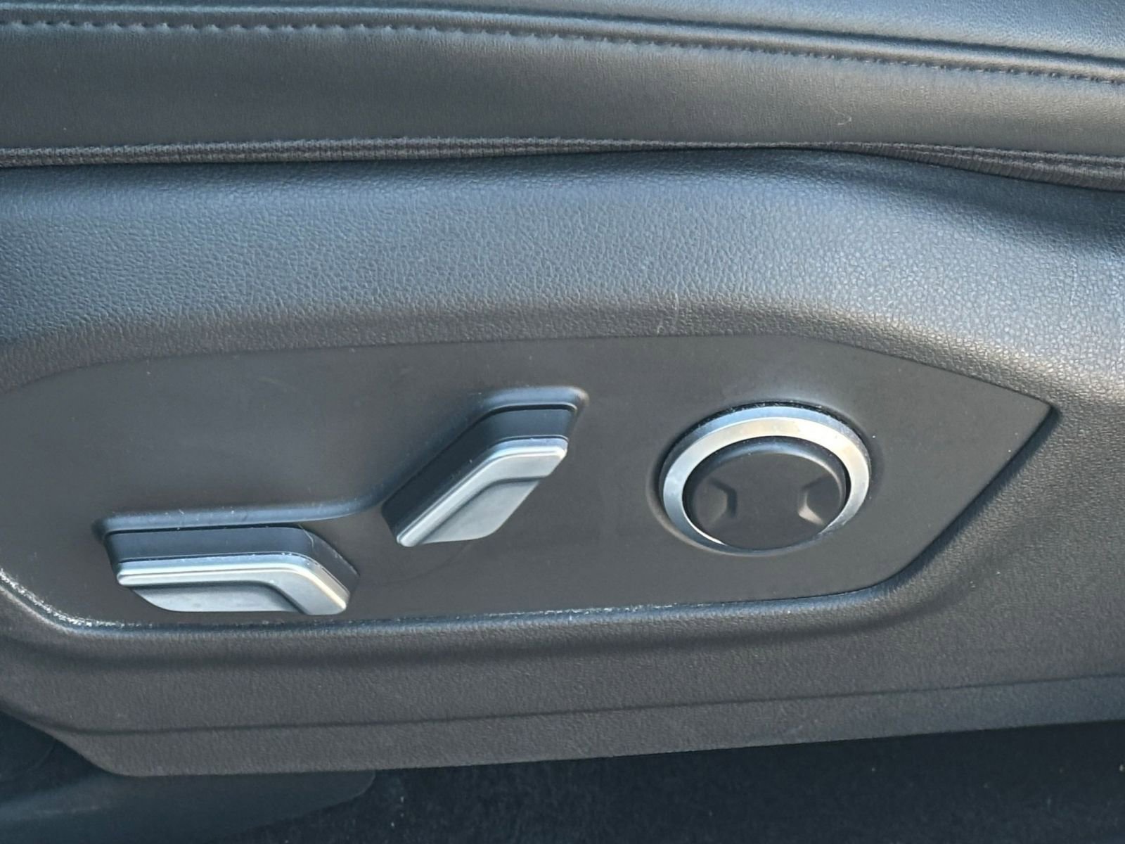 Thumbnail: 2025 Hyundai Santa Fe - 24