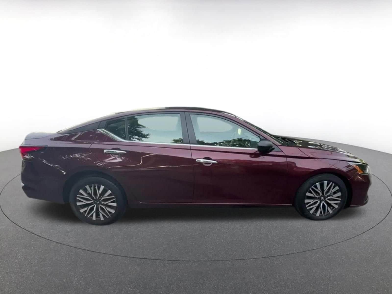 Thumbnail: 2025 Nissan Altima - 16