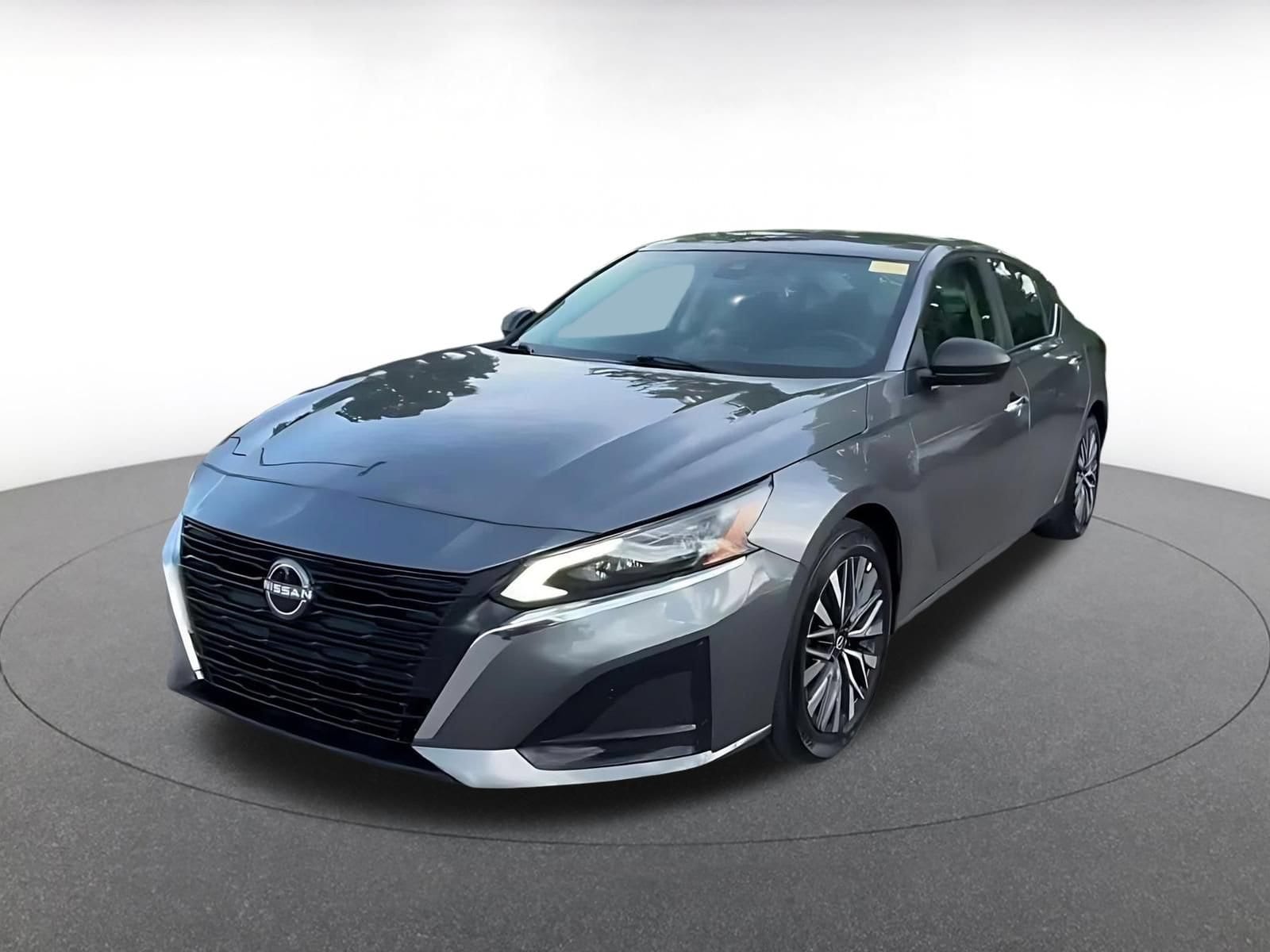 Thumbnail: 2025 Nissan Altima - 6
