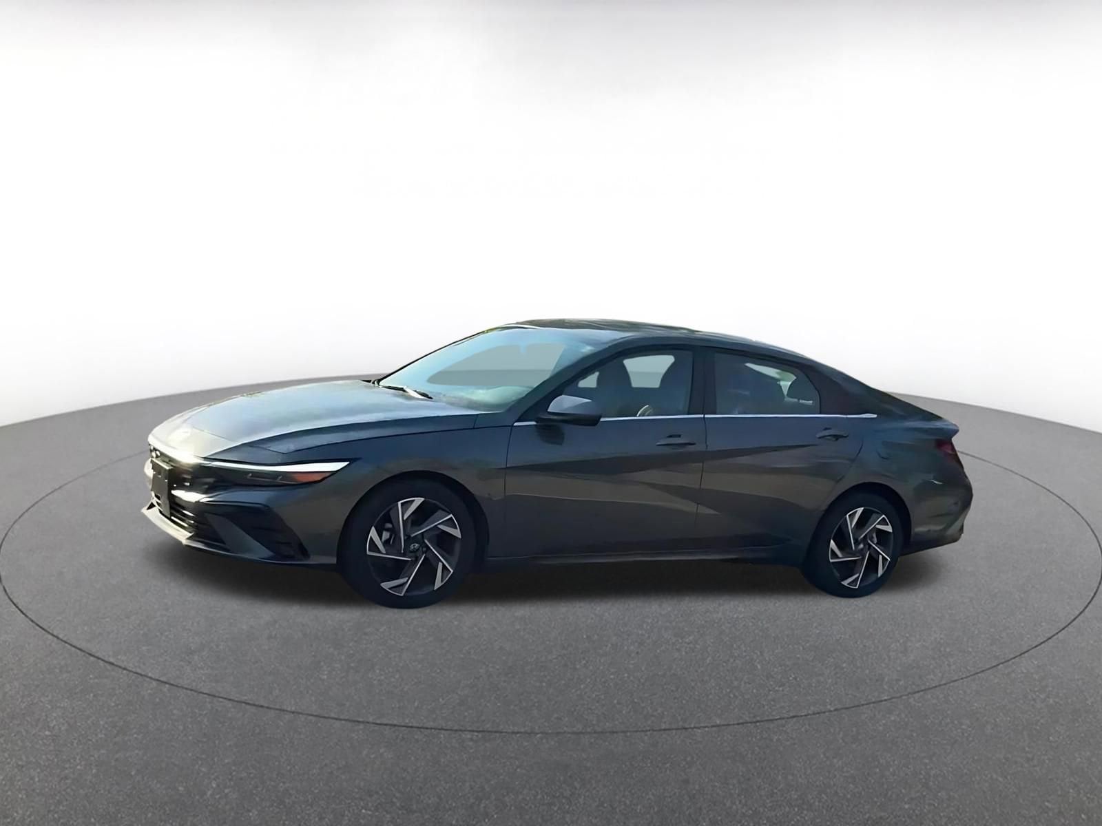 Thumbnail: 2025 Hyundai Elantra - 8