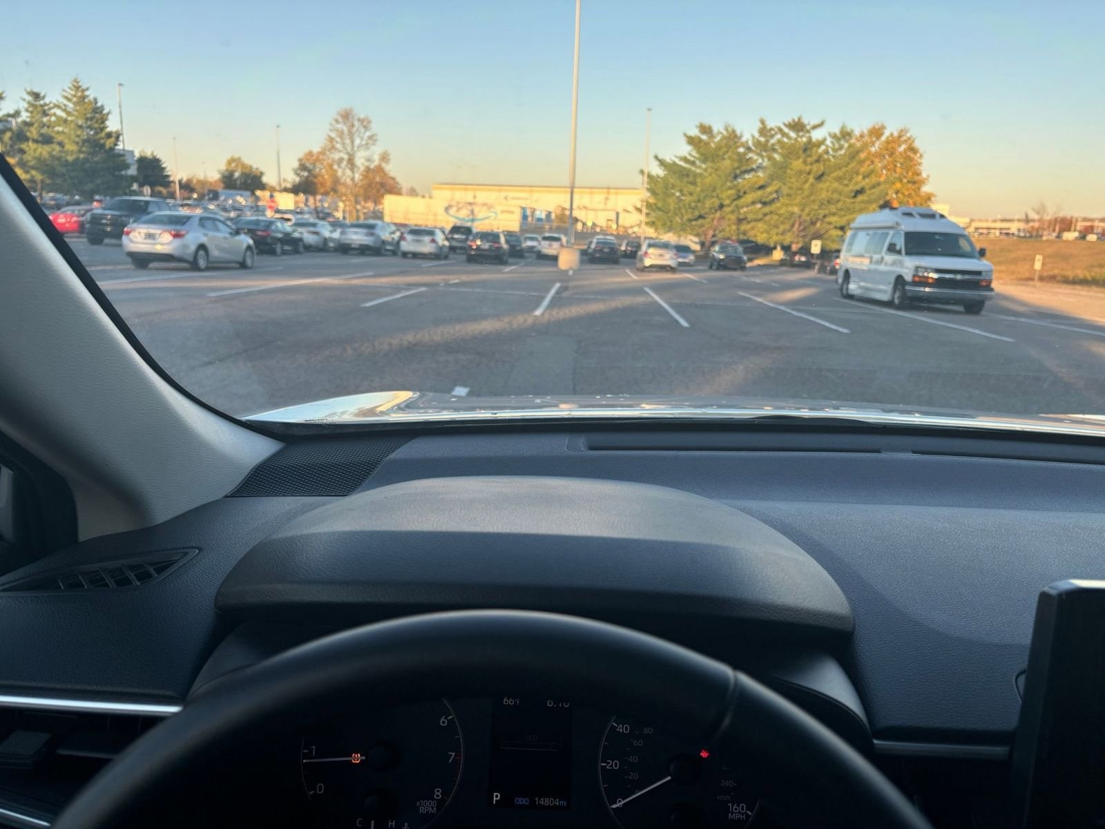 Thumbnail: 2025 Toyota Corolla Cross - 33