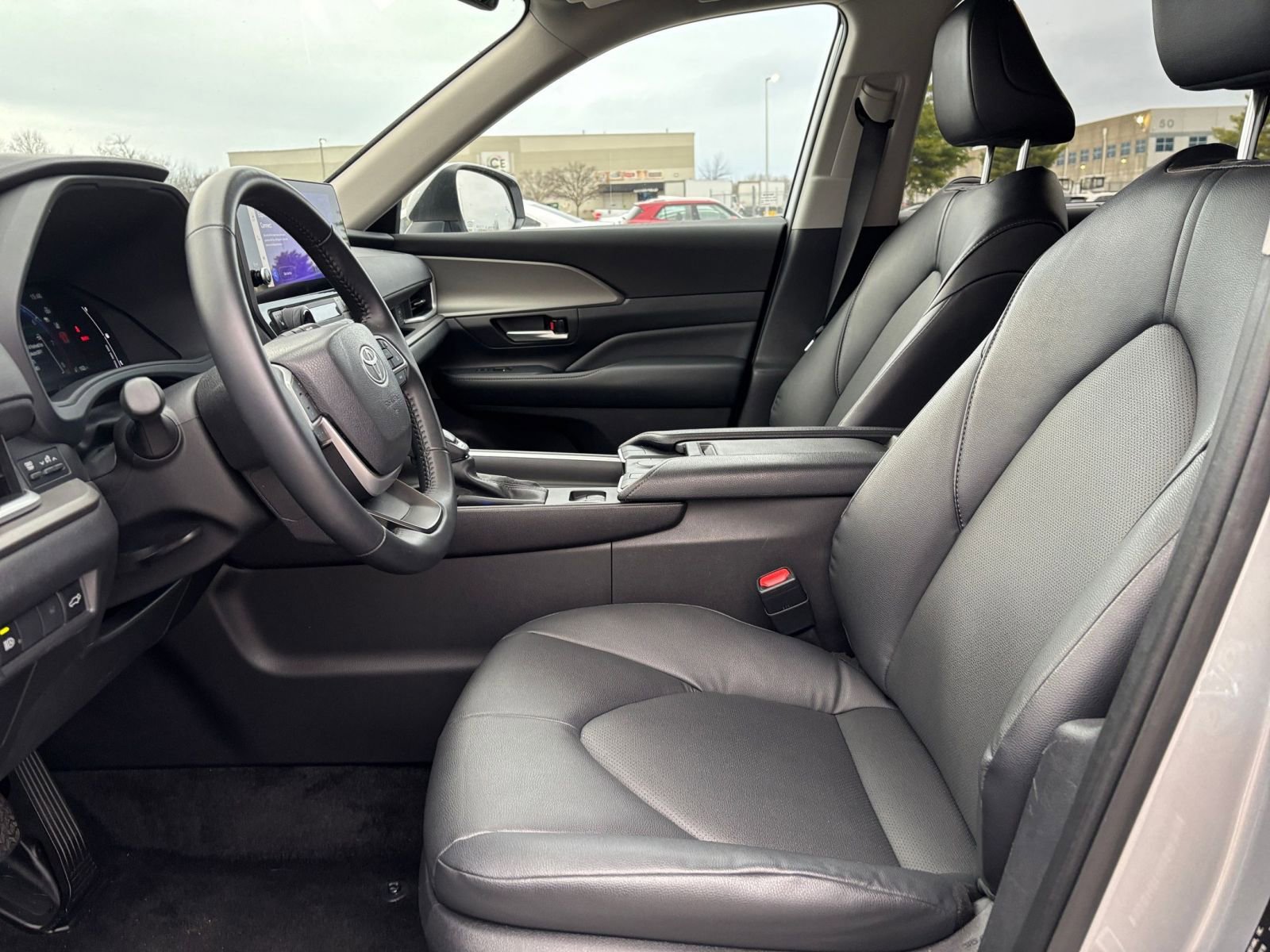 Thumbnail: 2025 Toyota Grand Highlander - 29