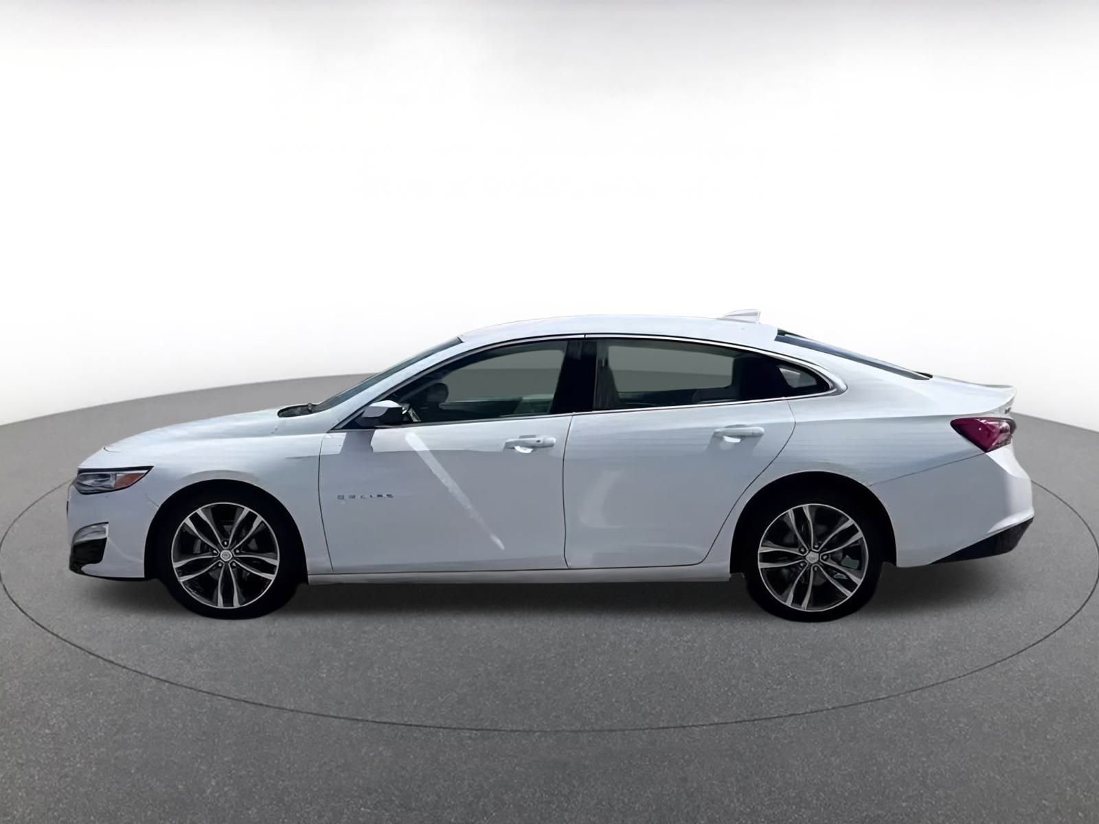 Thumbnail: 2024 Chevrolet Malibu - 7