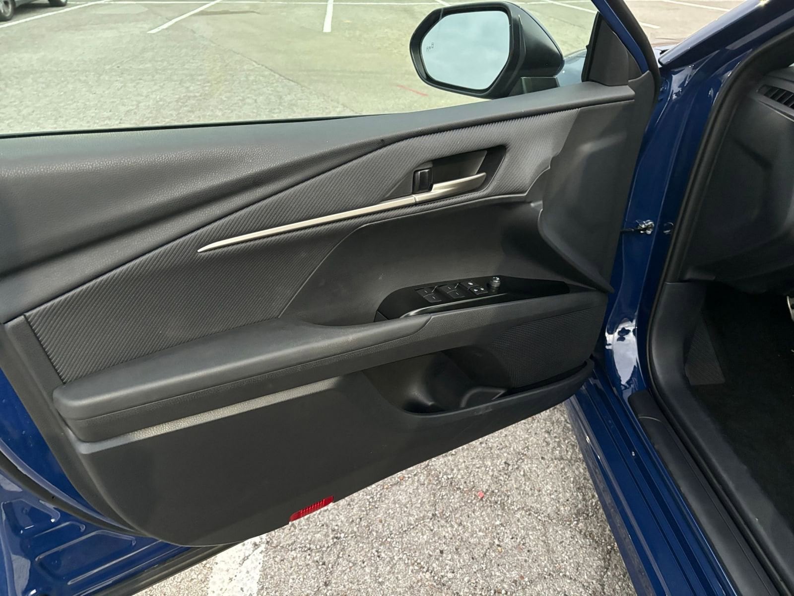 Thumbnail: 2025 Toyota Camry - 20