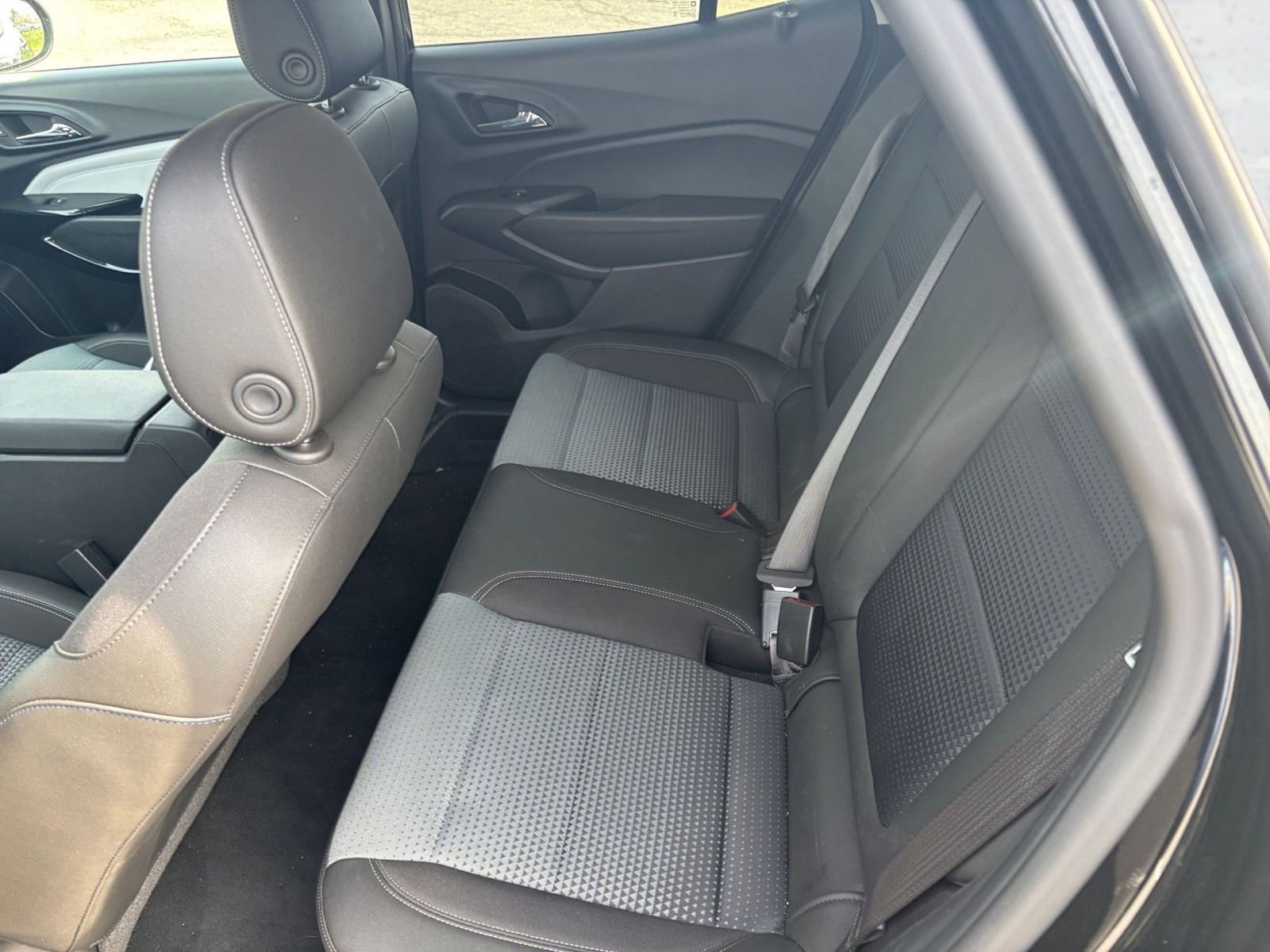 Thumbnail: 2025 Chevrolet Trax - 24