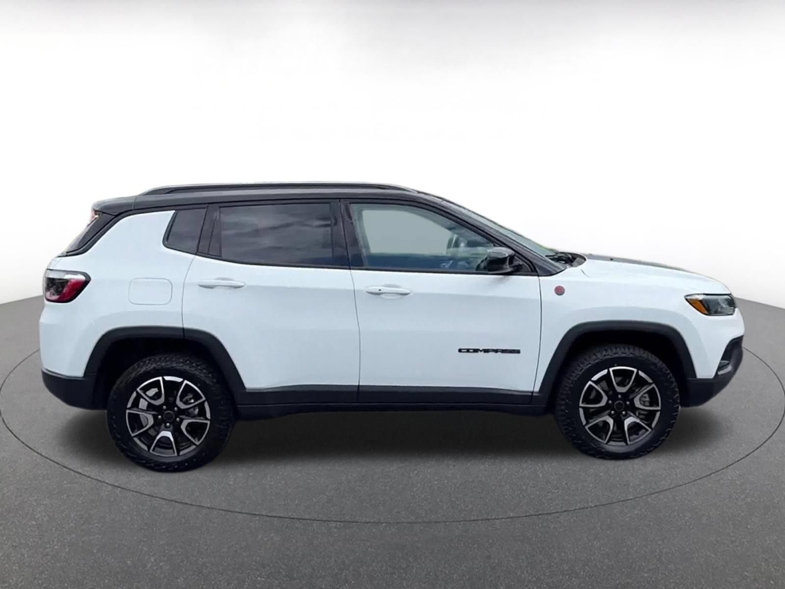 Thumbnail: 2025 Jeep Compass - 13