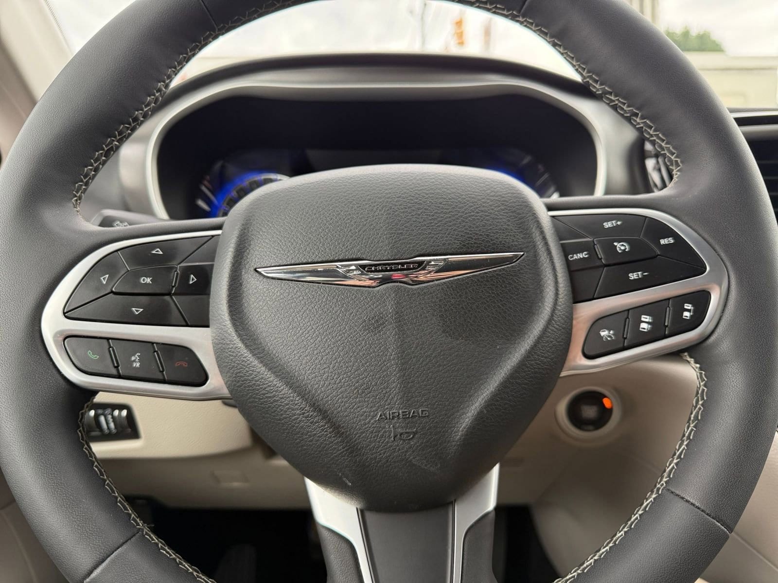 Thumbnail: 2024 Chrysler Pacifica - 28