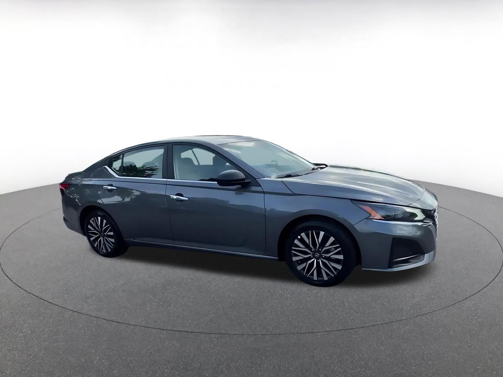 Thumbnail: 2025 Nissan Altima - 2