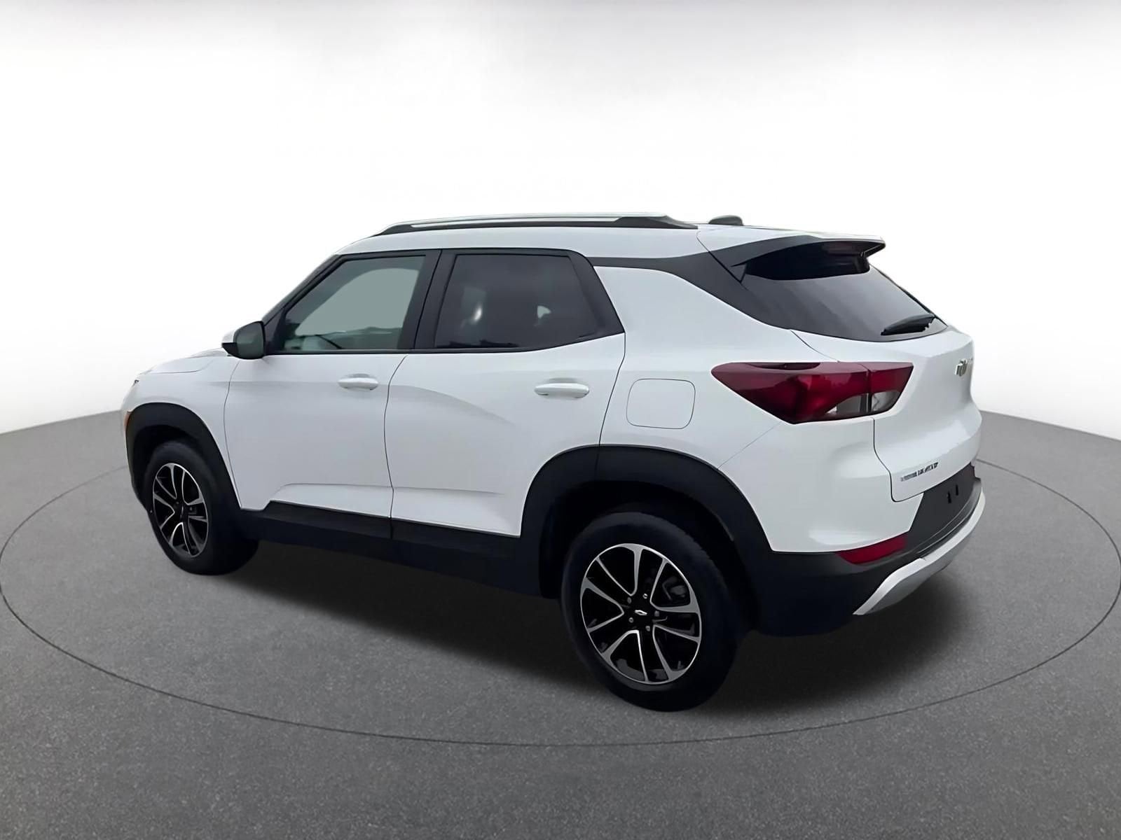 Thumbnail: 2025 Chevrolet TrailBlazer - 10