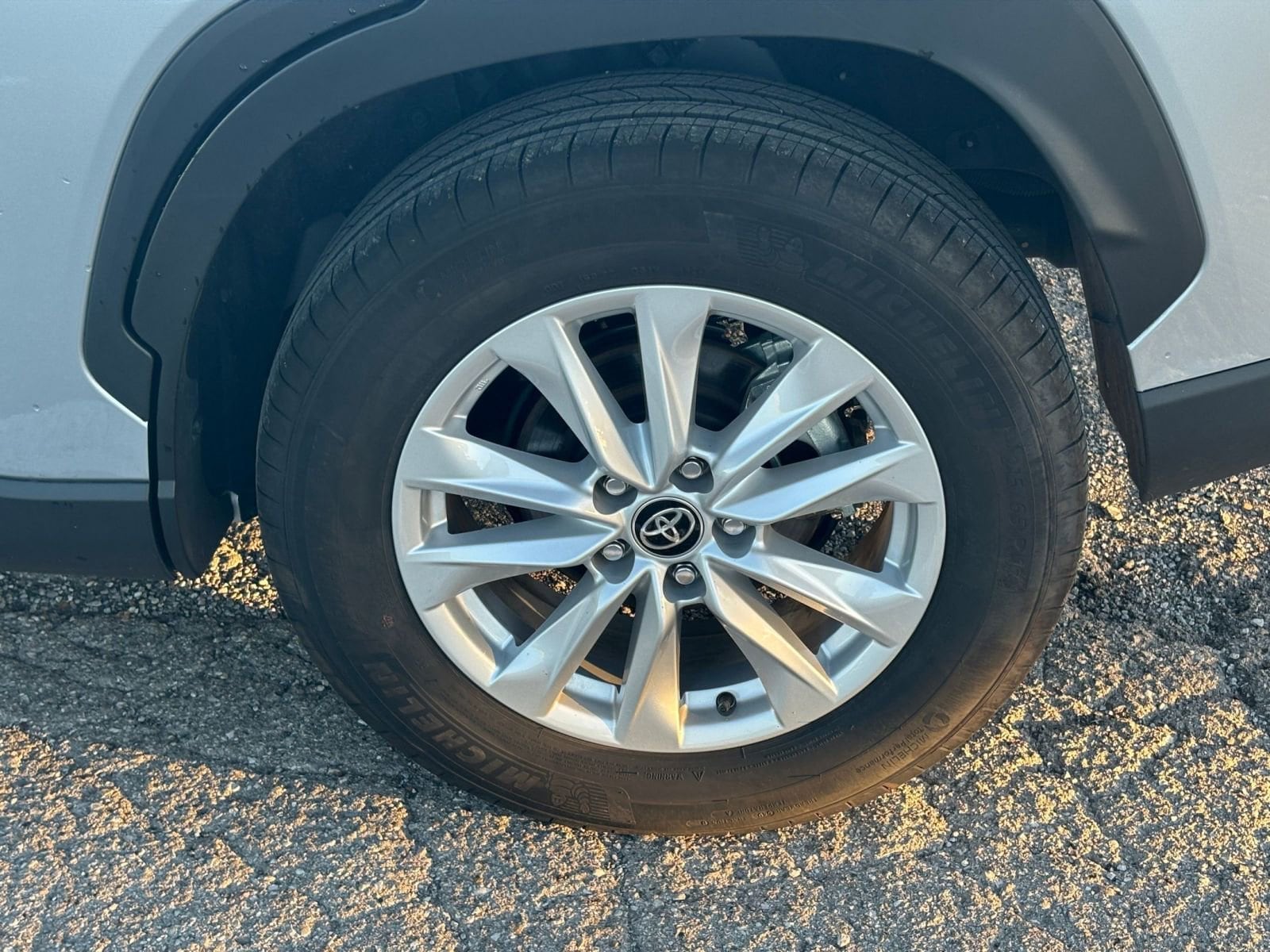 Thumbnail: 2025 Toyota Corolla Cross - 29