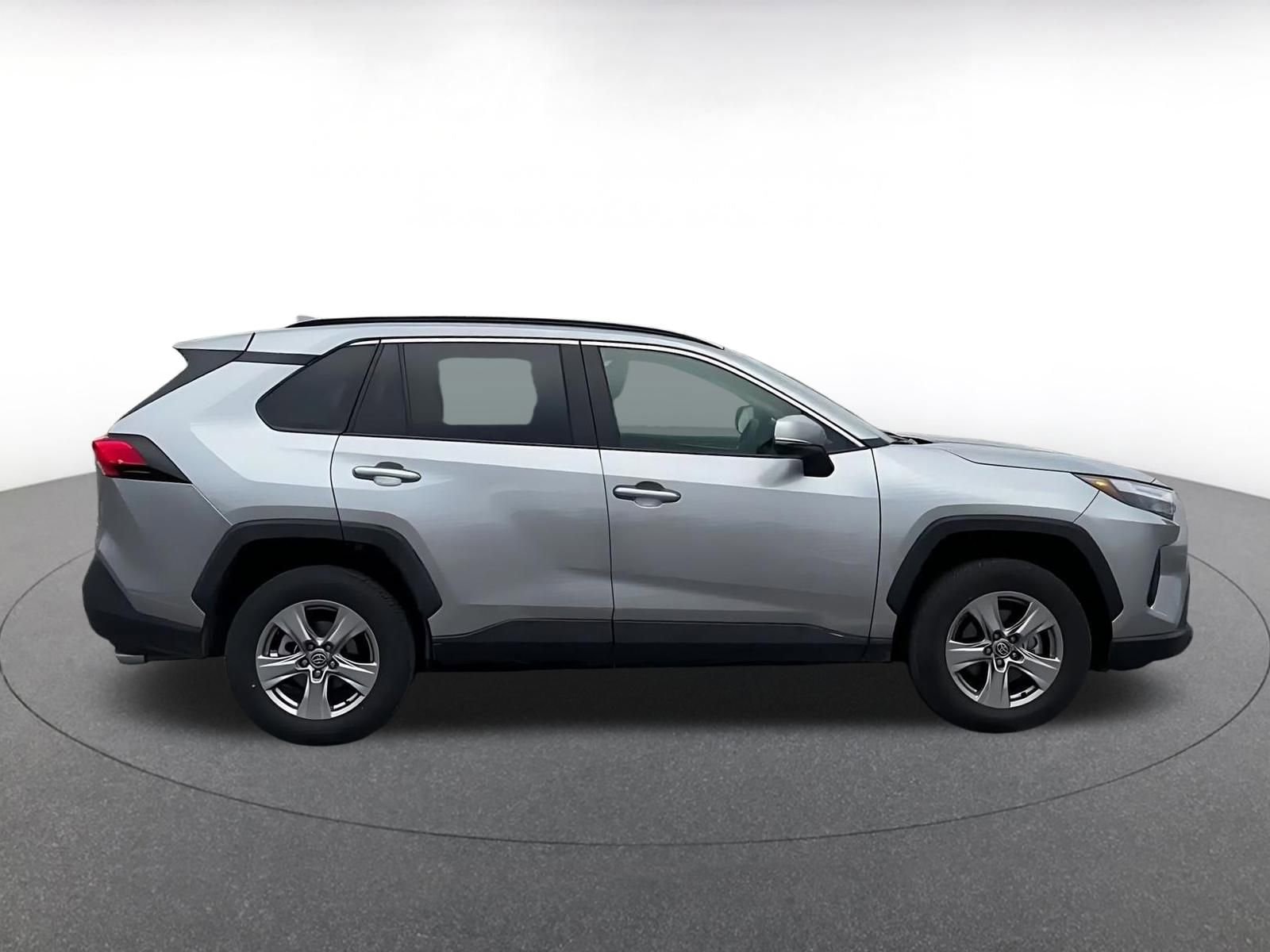 Thumbnail: 2025 Toyota RAV4 - 16