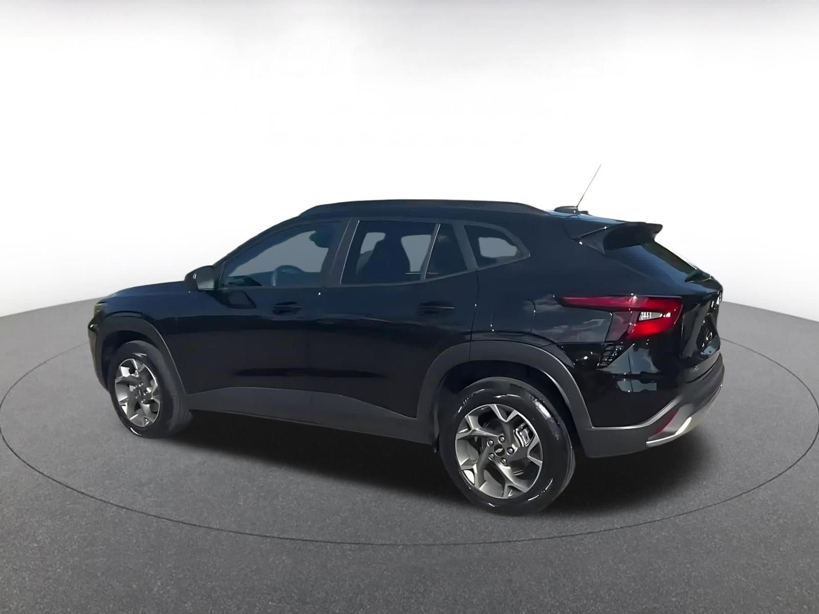 Thumbnail: 2025 Chevrolet Trax - 10