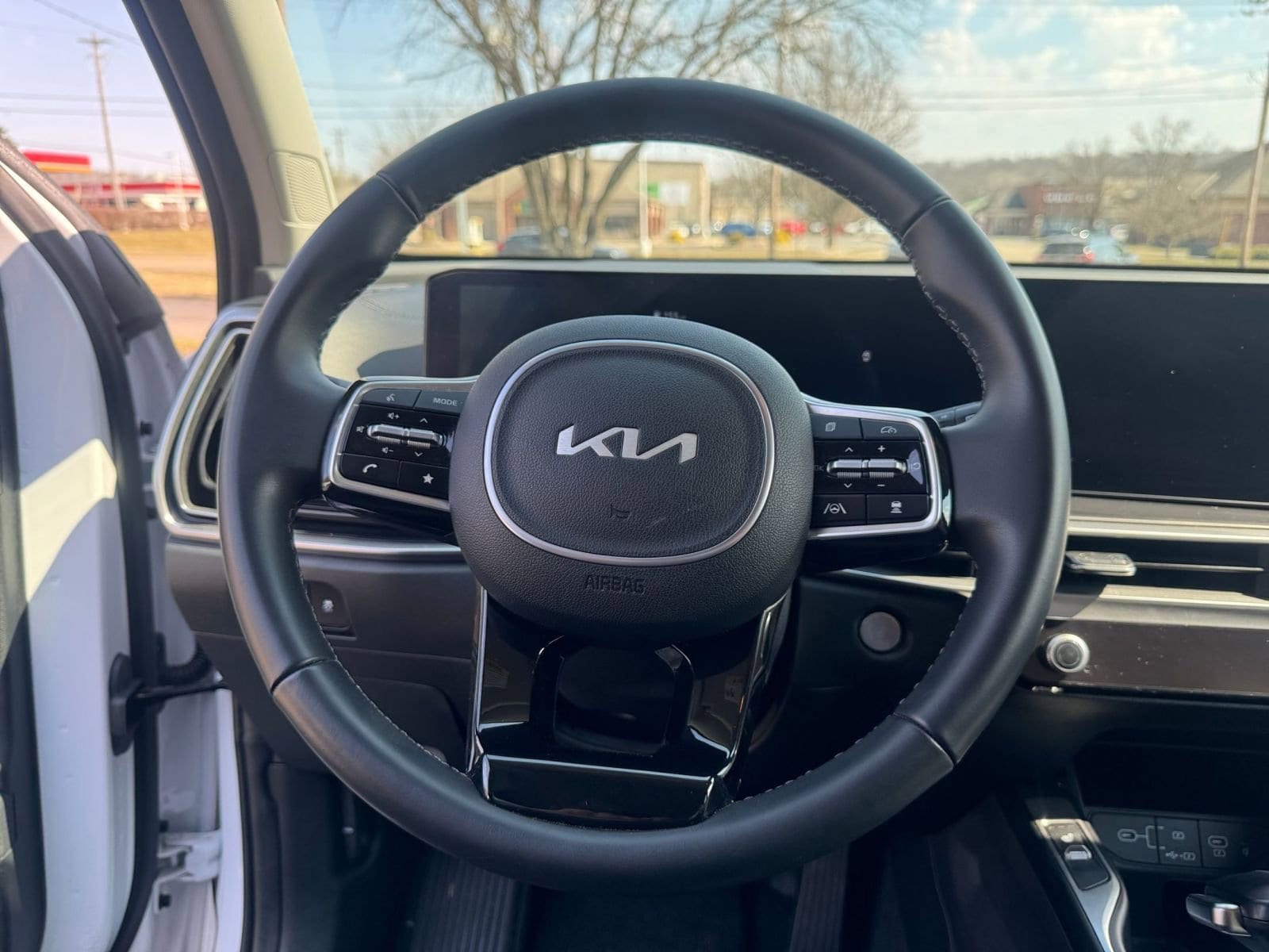 2024 Kia Sorento S 28