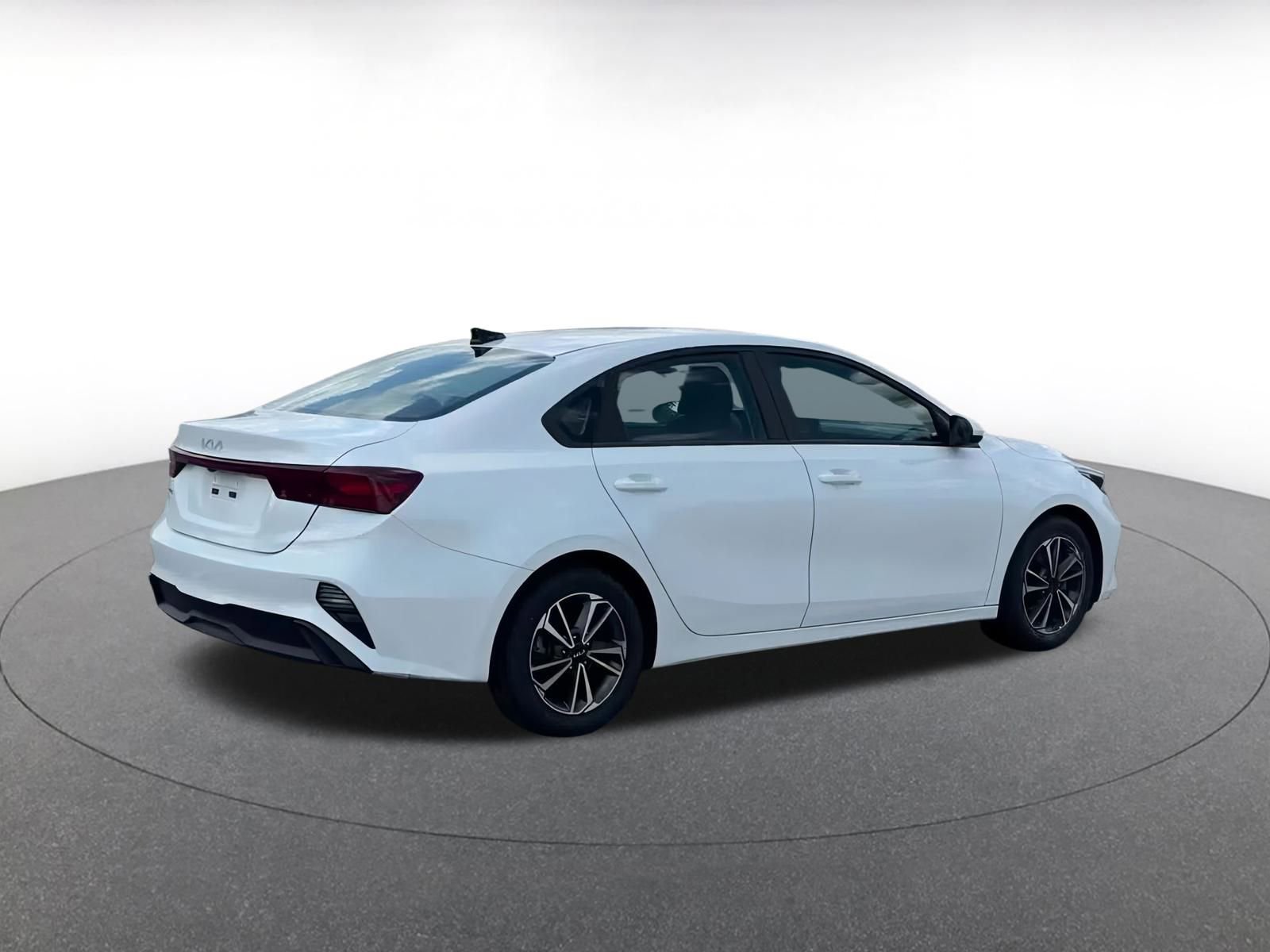Thumbnail: 2023 Kia Forte - 13