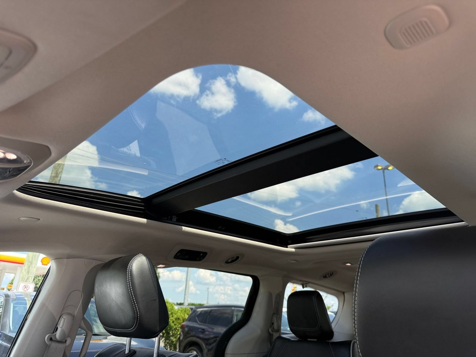 Thumbnail: 2023 Chrysler Pacifica - 31
