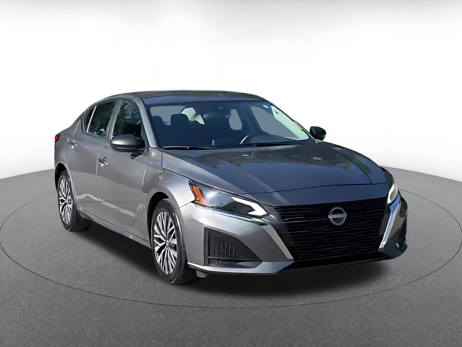 Thumbnail: 2025 Nissan Altima - 2