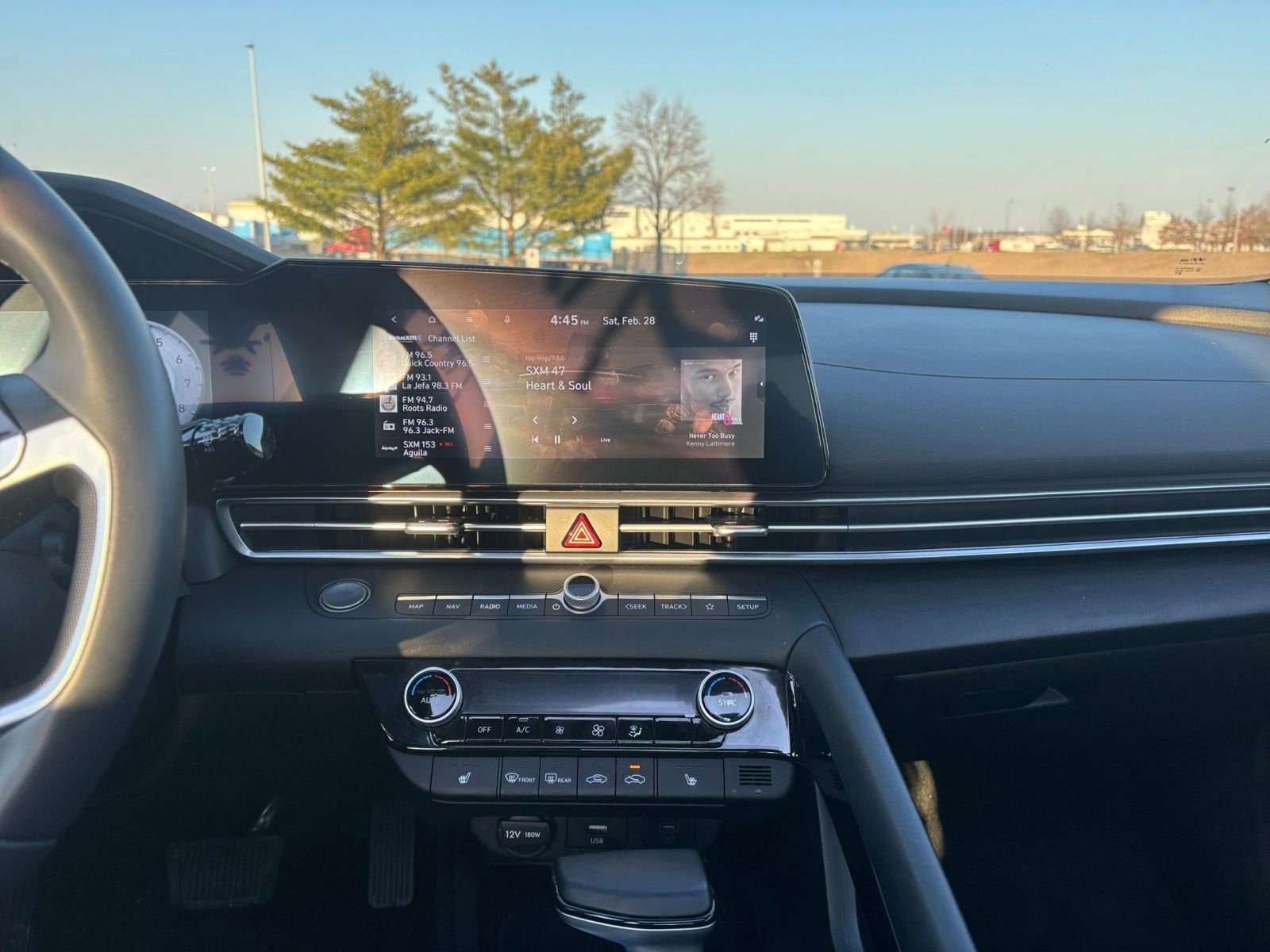 Thumbnail: 2025 Hyundai Elantra - 17