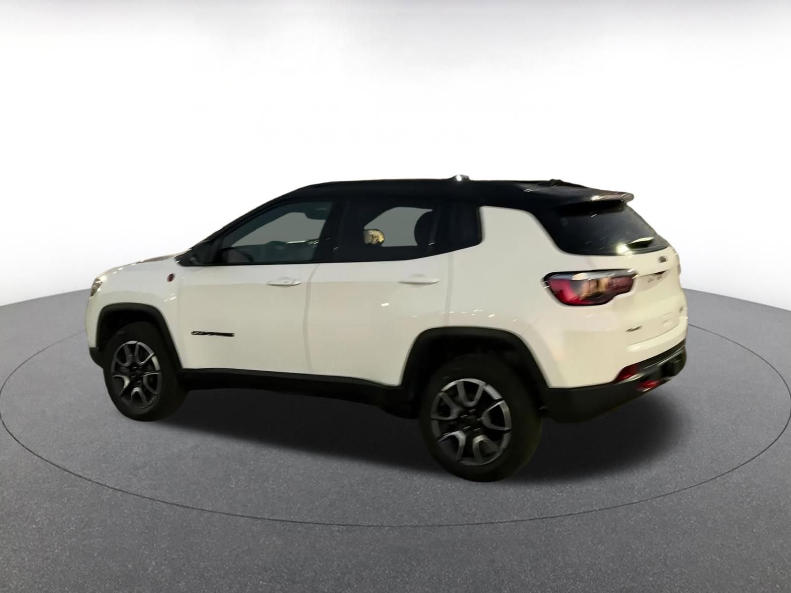 Thumbnail: 2025 Jeep Compass - 10