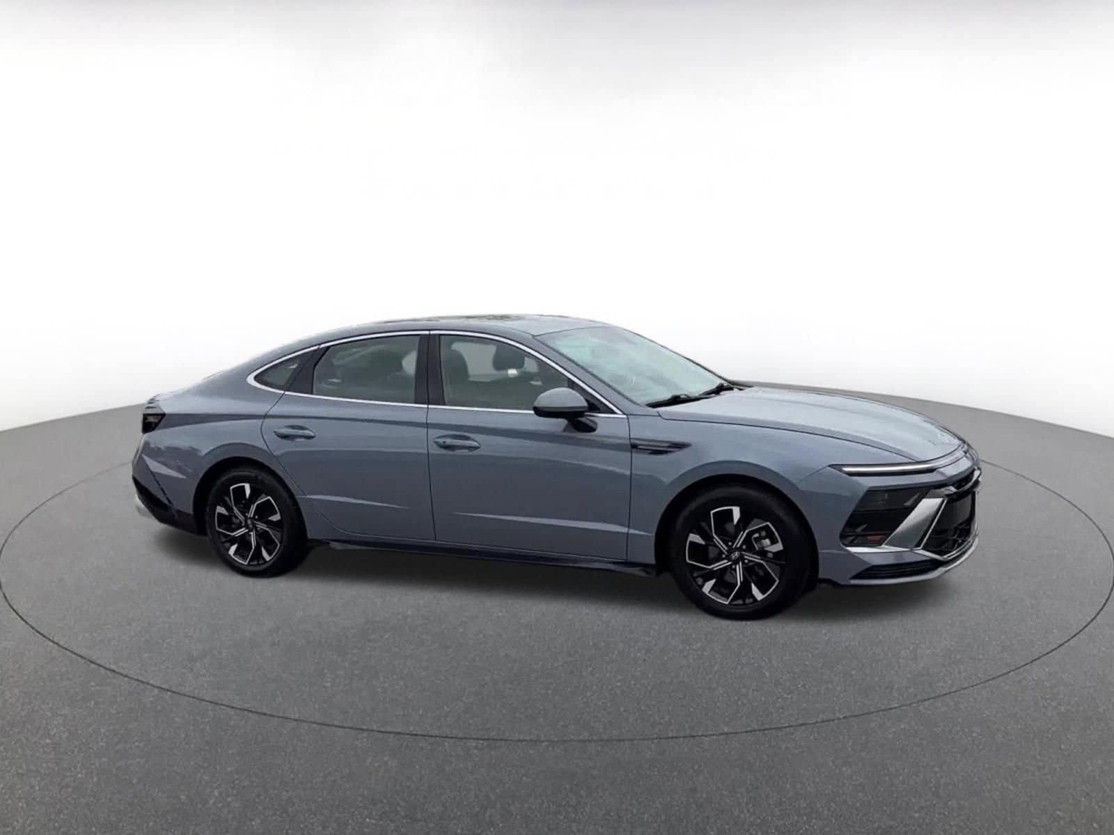 Thumbnail: 2025 Hyundai Sonata - 2