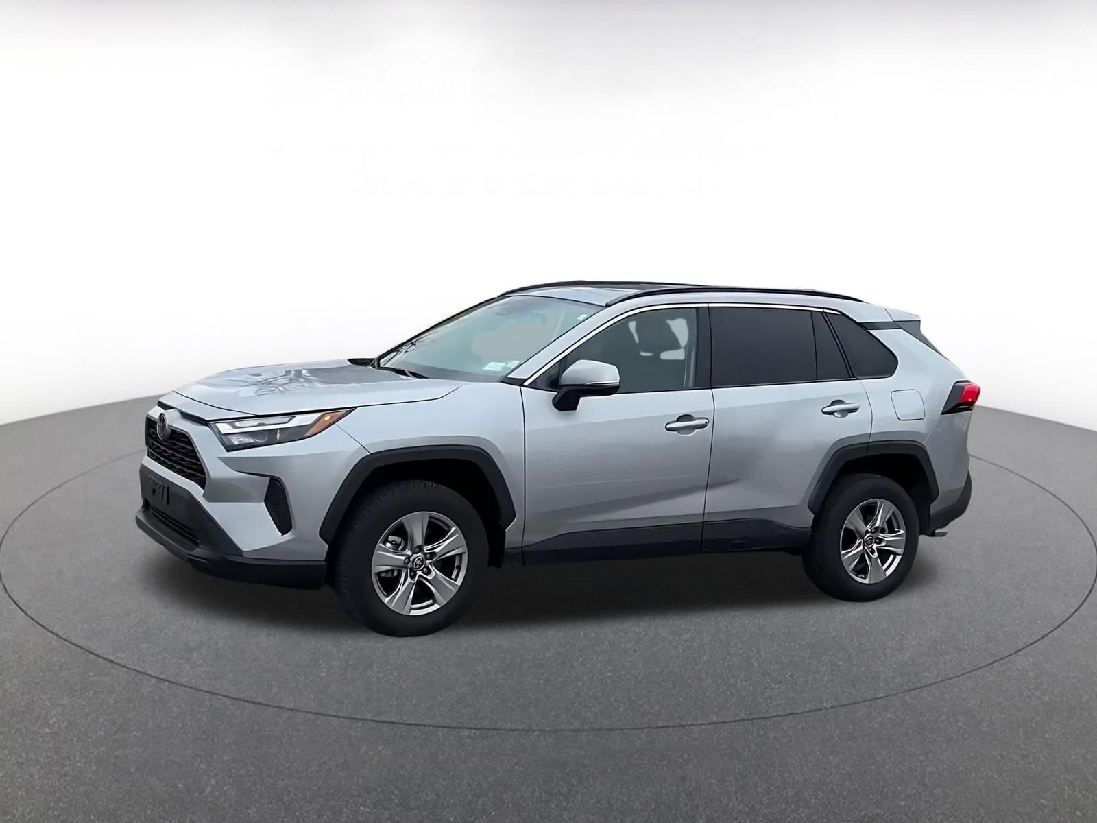 Thumbnail: 2025 Toyota RAV4 - 8