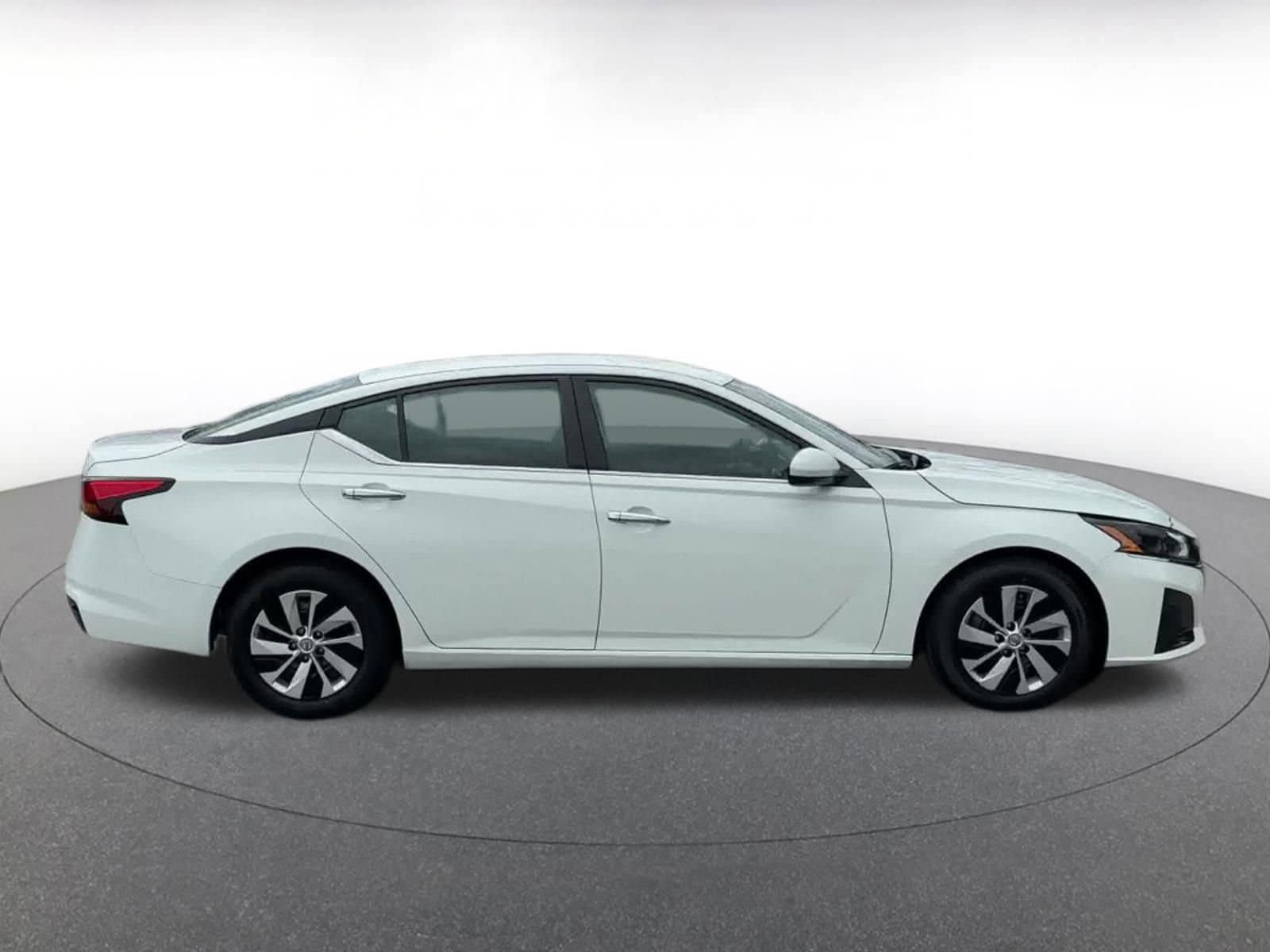 Thumbnail: 2023 Nissan Altima - 16