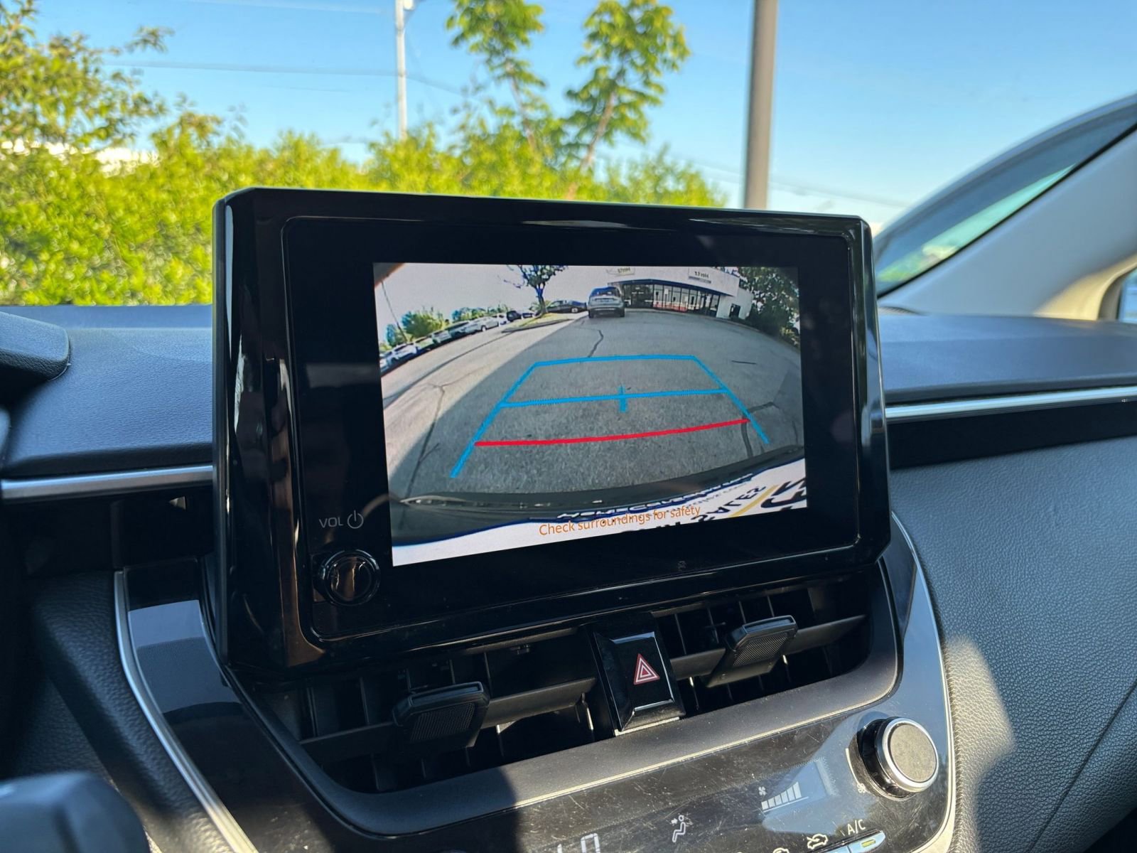 Thumbnail: 2023 Toyota Corolla - 22