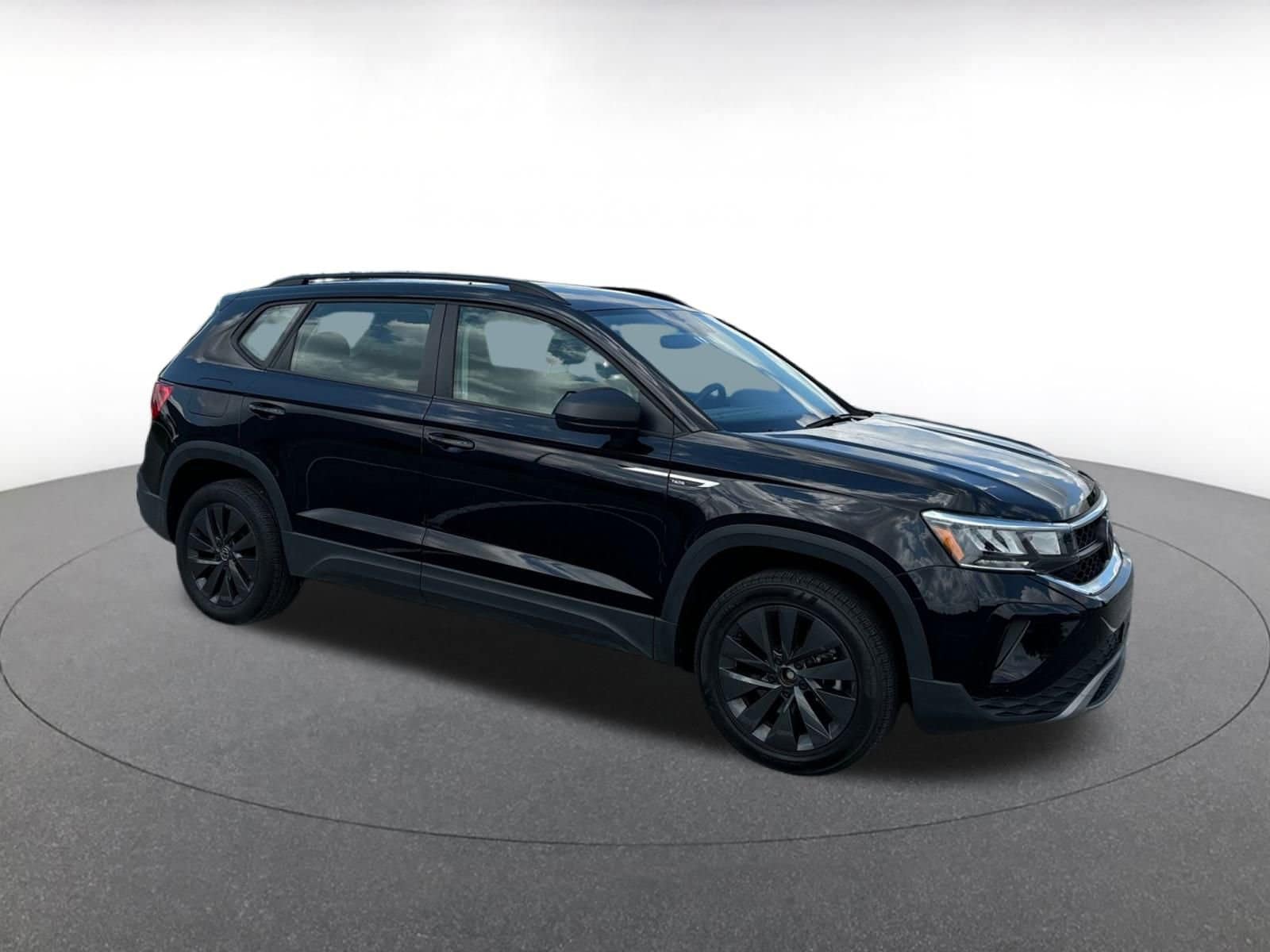 Thumbnail: 2024 Volkswagen Taos - 1