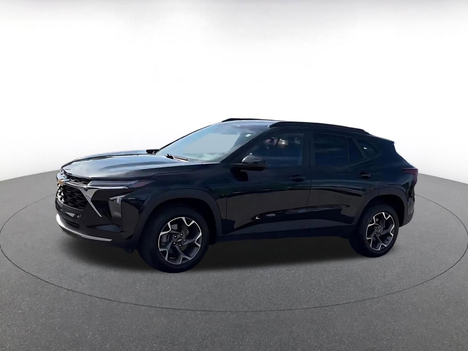 Thumbnail: 2025 Chevrolet Trax - 8
