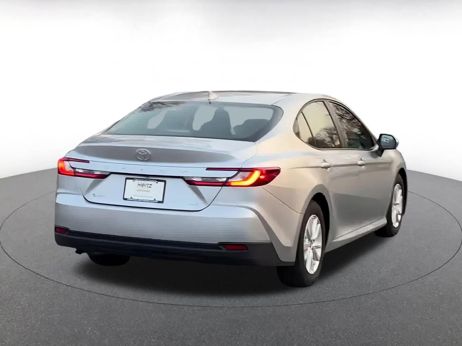 Thumbnail: 2025 Toyota Camry - 14