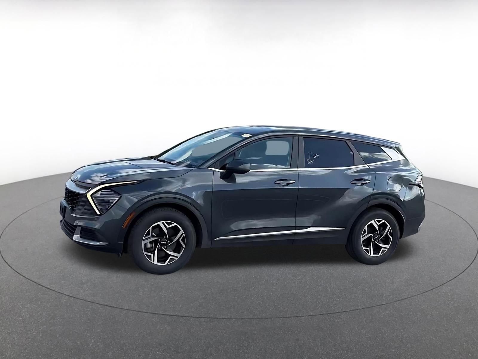 Thumbnail: 2024 Kia Sportage - 8