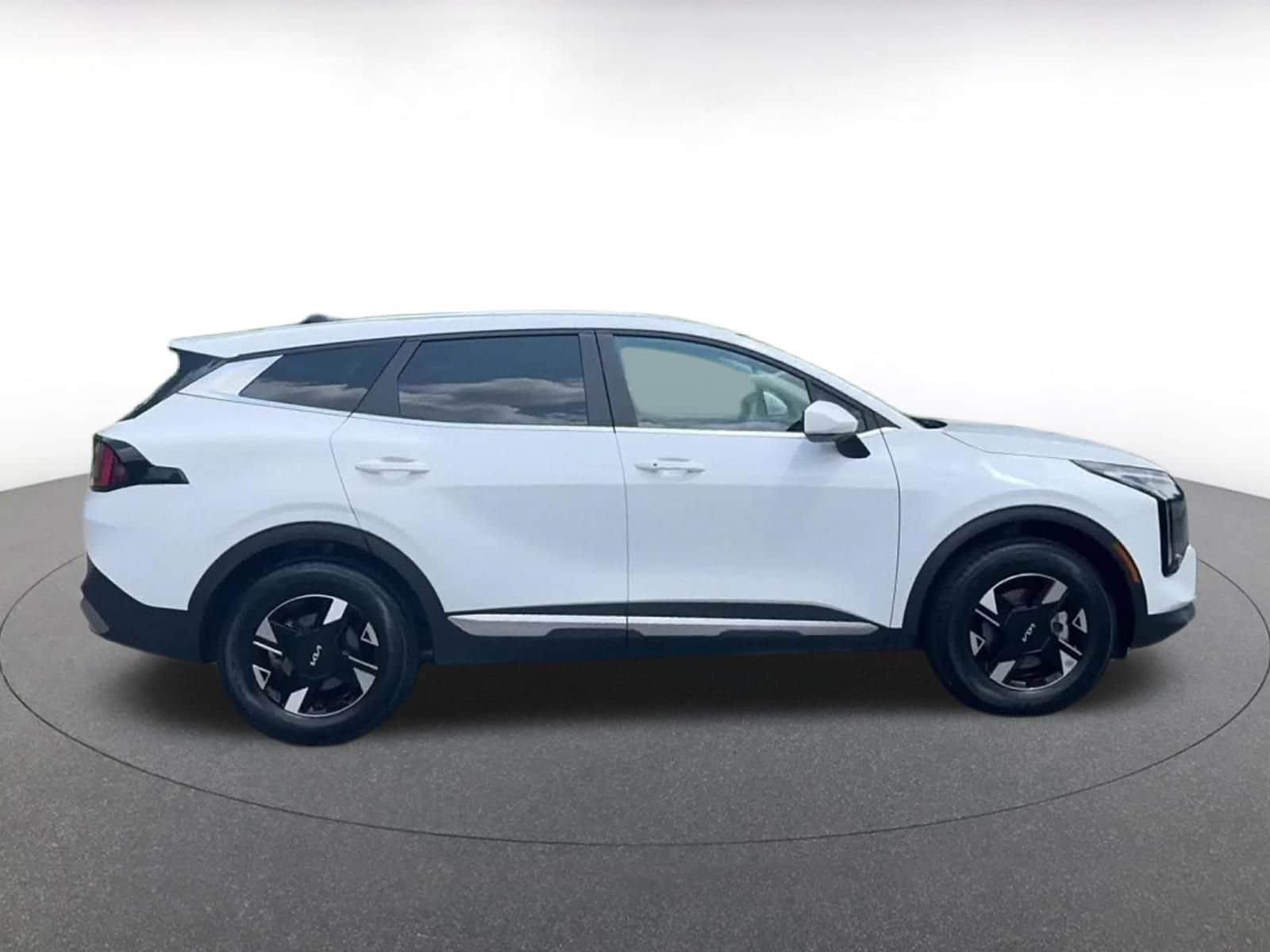 Thumbnail: 2026 Kia Sportage - 16