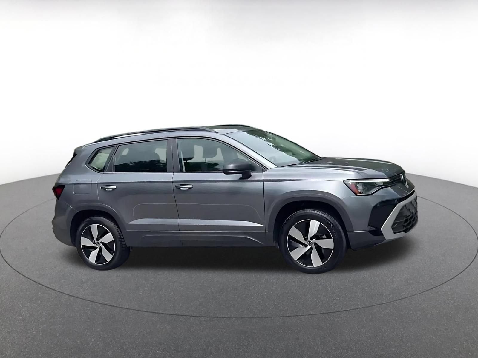 Thumbnail: 2026 Volkswagen Taos - 2