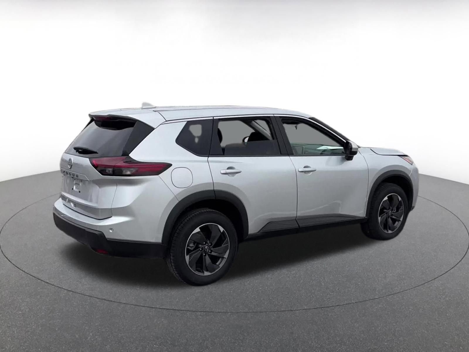 Thumbnail: 2025 Nissan Rogue - 15