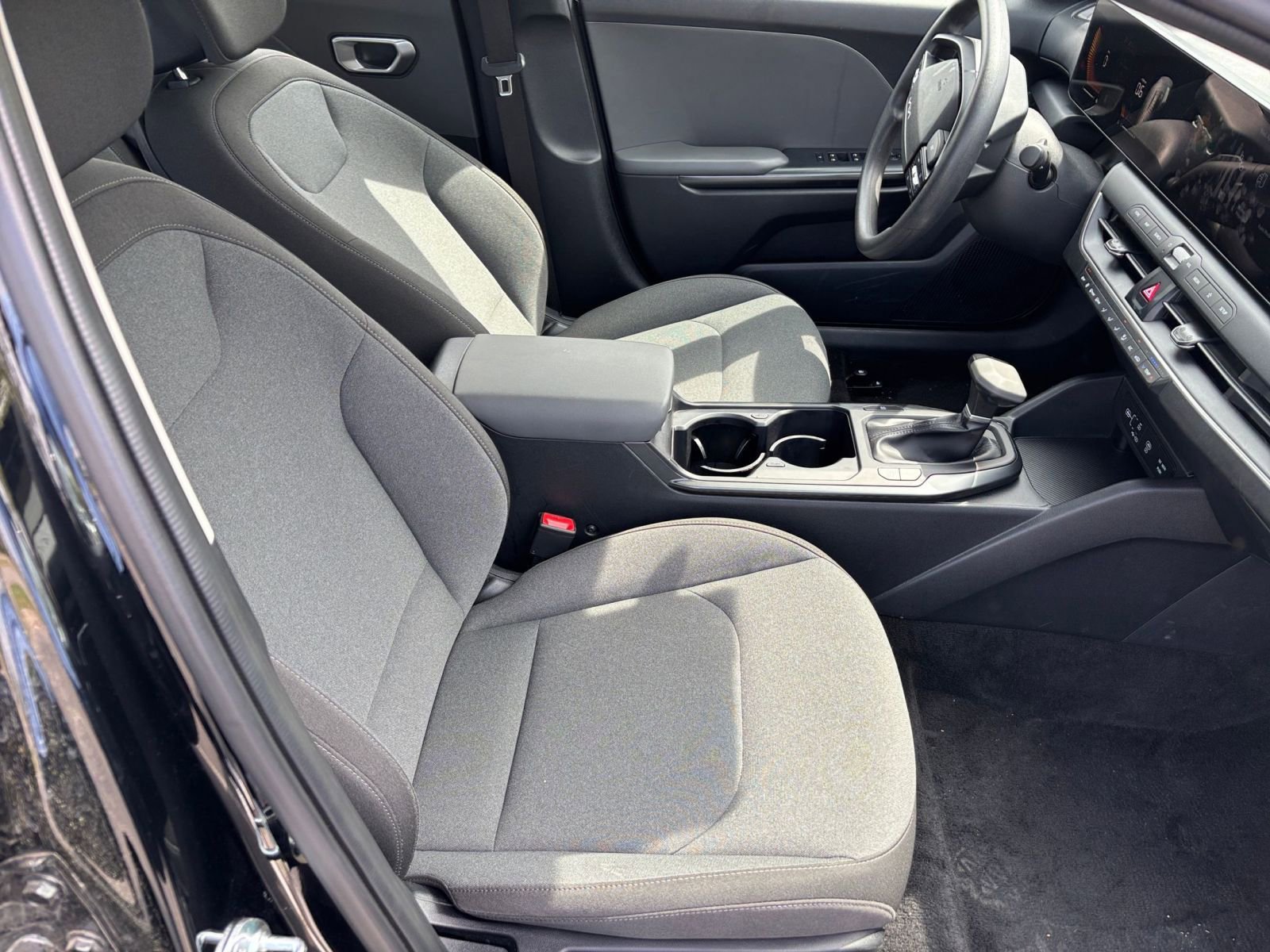 Thumbnail: 2025 Kia K4 - 35