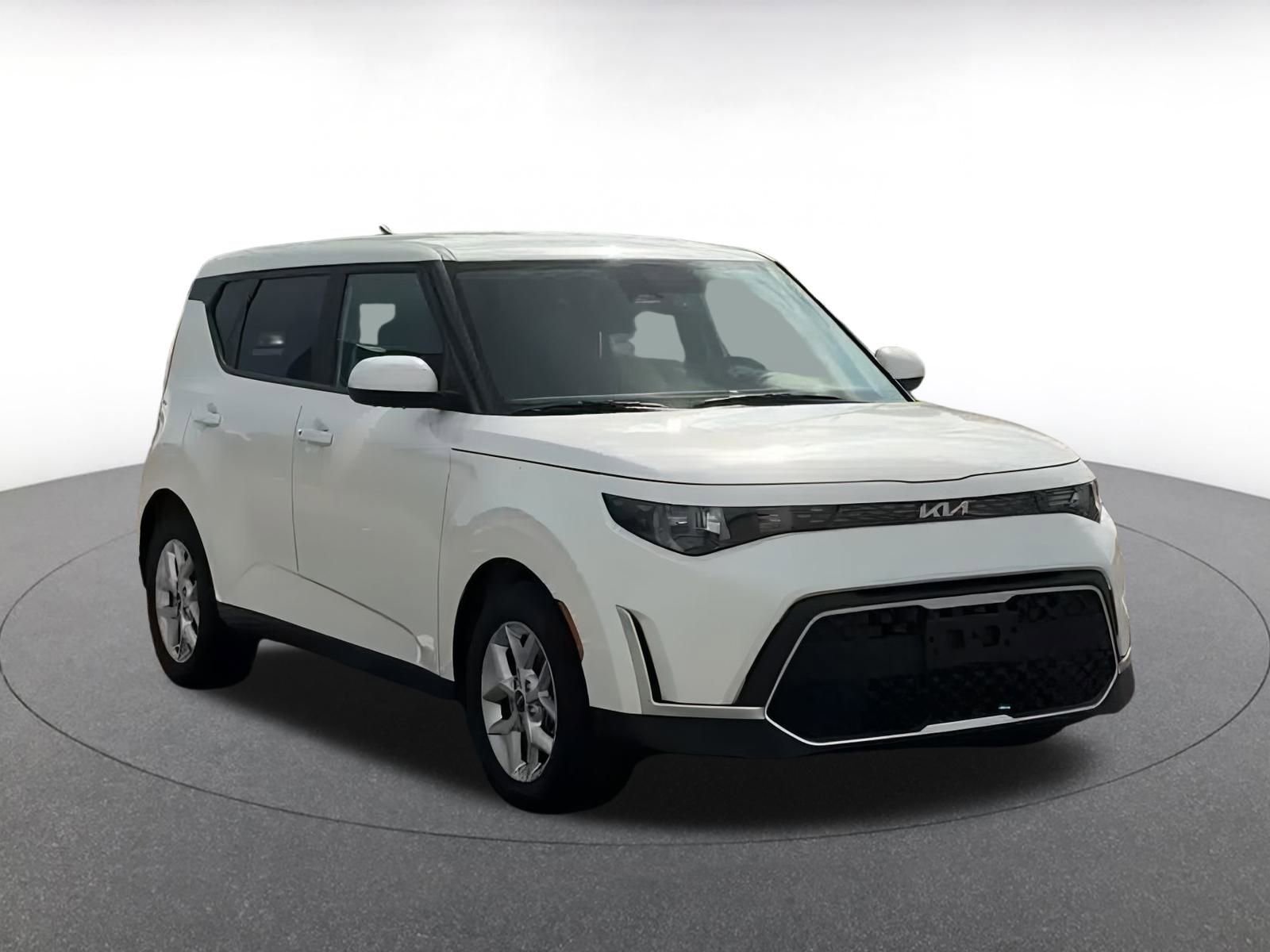 Thumbnail: 2023 Kia Soul - 3