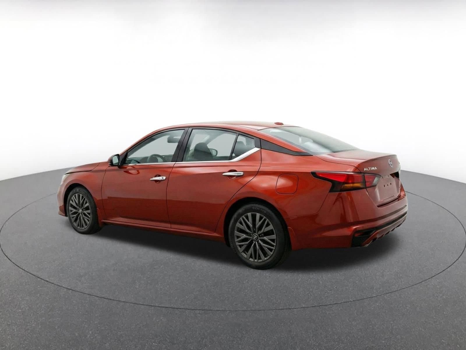 Thumbnail: 2025 Nissan Altima - 7