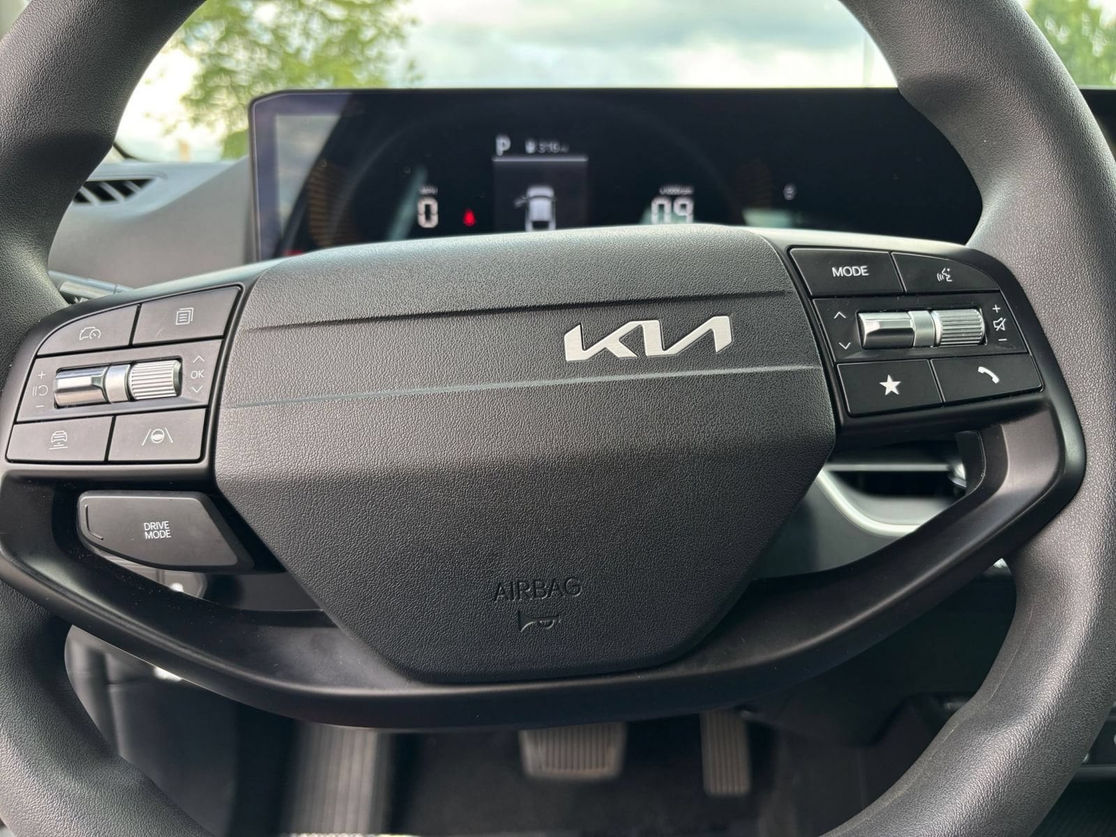 Thumbnail: 2026 Kia K4 - 27