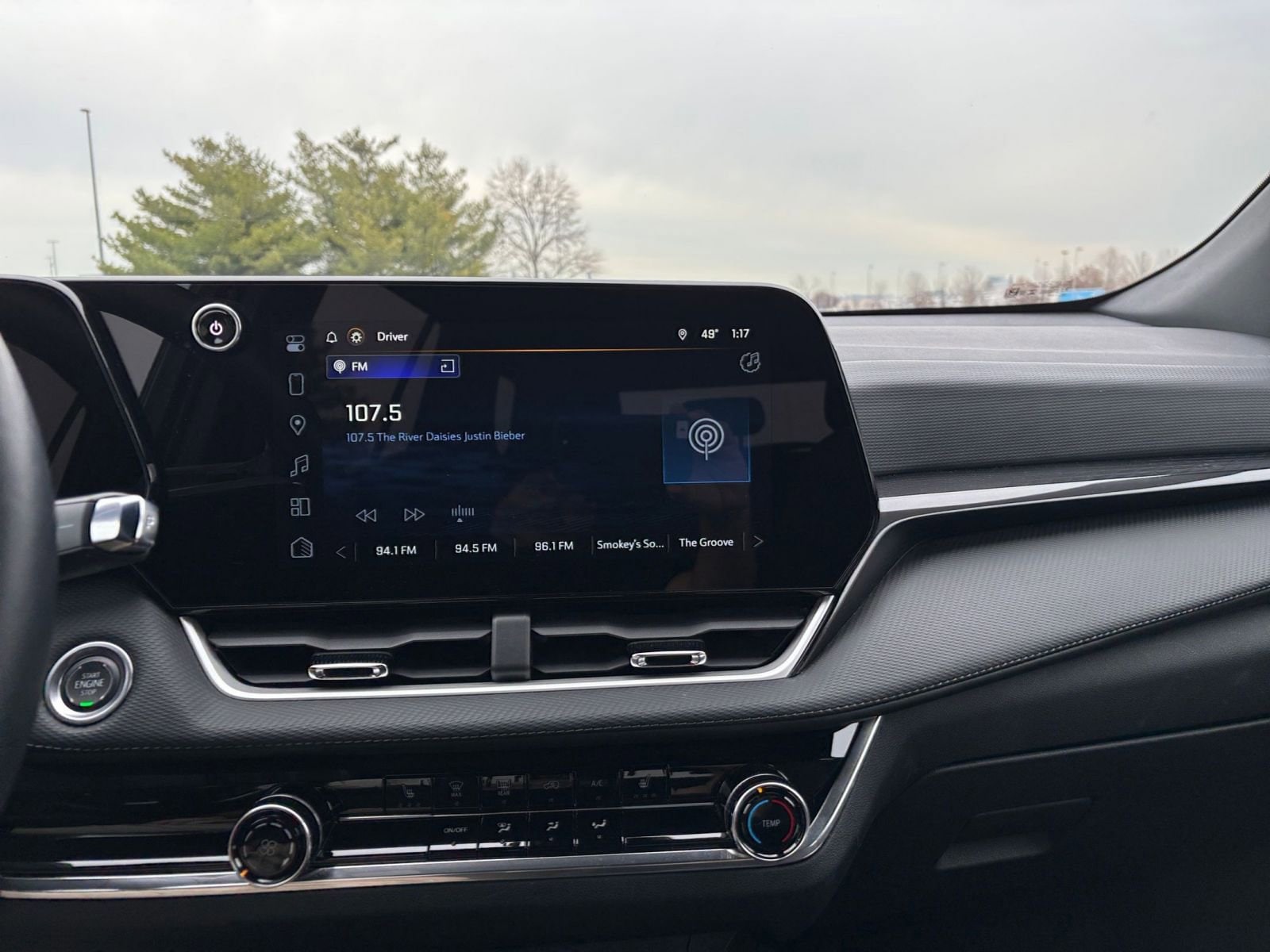 Thumbnail: 2025 Chevrolet Equinox - 18