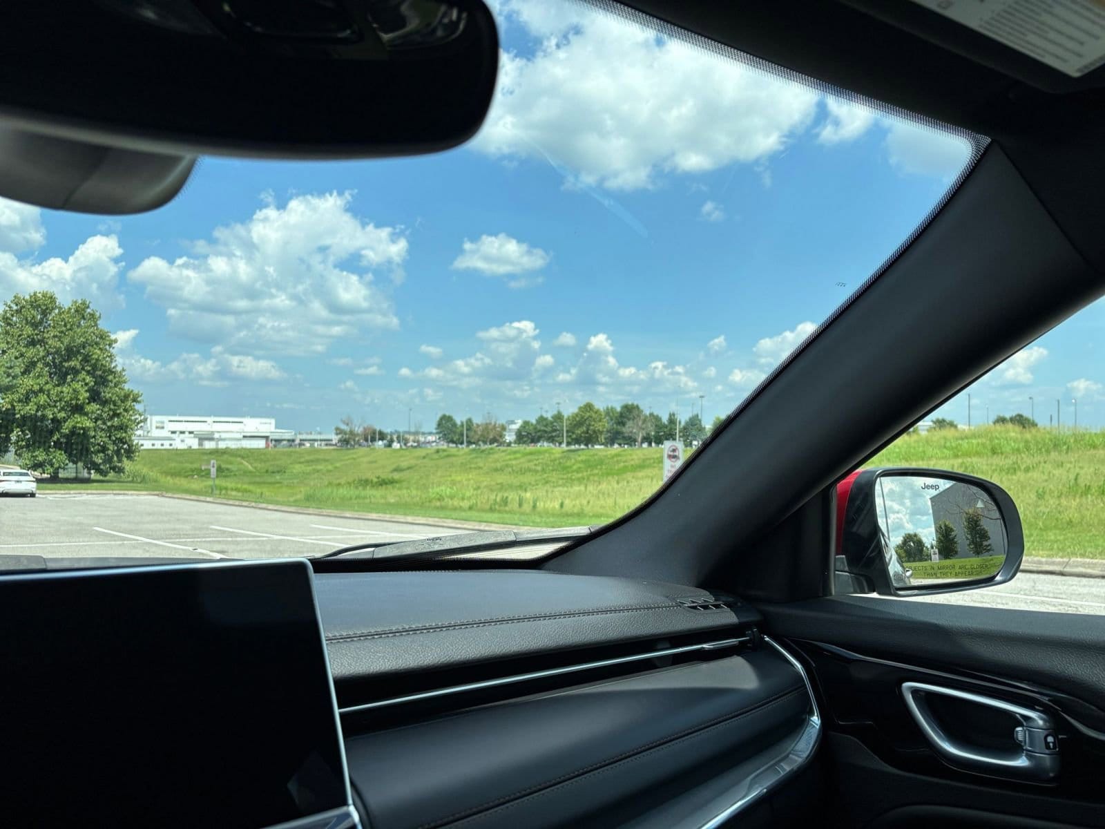 Thumbnail: 2023 Jeep Compass - 34