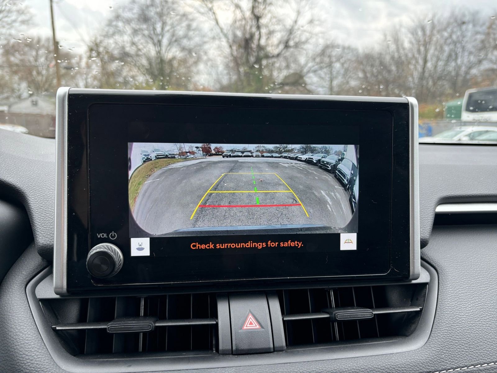 Thumbnail: 2025 Toyota RAV4 - 17