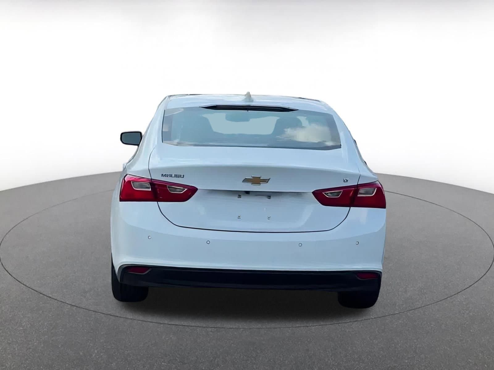 2024 Chevrolet Malibu LT 12