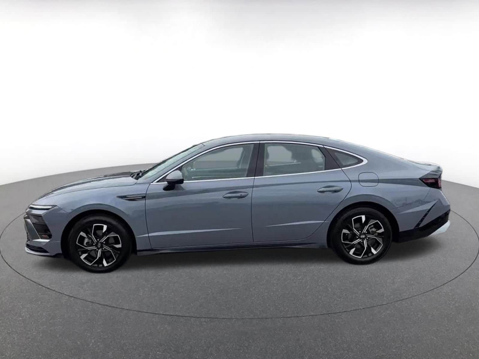 Thumbnail: 2025 Hyundai Sonata - 9