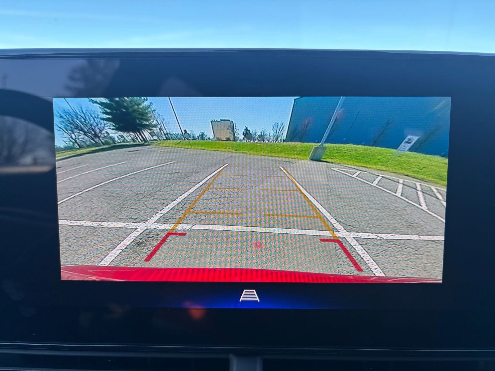 Thumbnail: 2025 Chevrolet Trax - 22