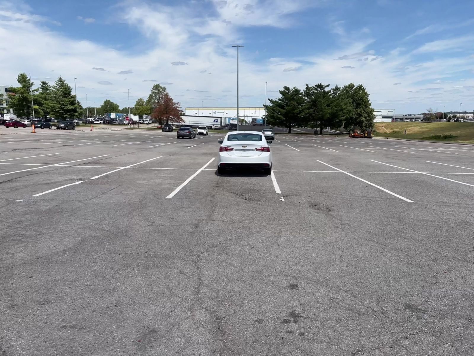 Thumbnail: 2024 Chevrolet Malibu - 16