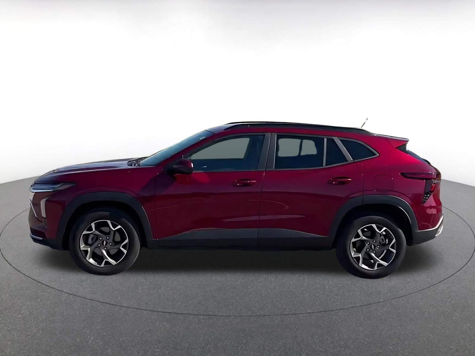 Thumbnail: 2025 Chevrolet Trax - 8