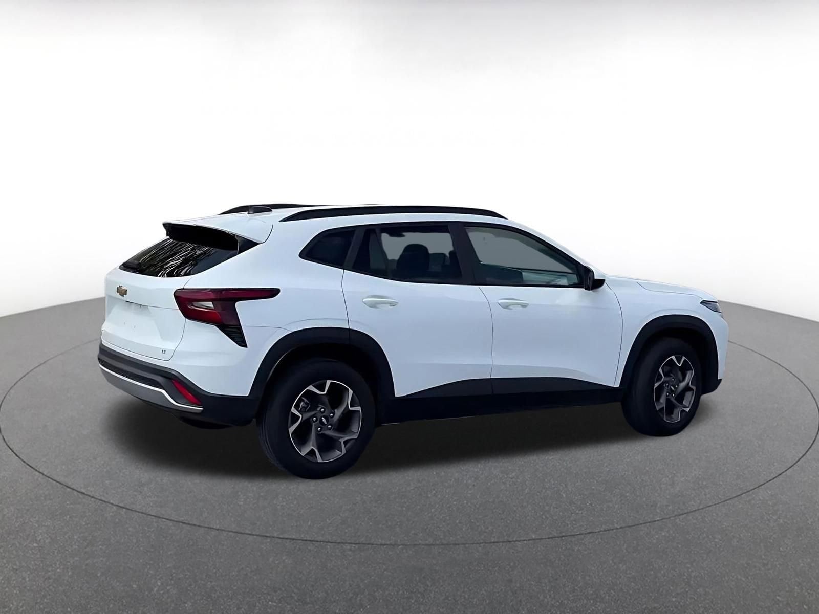 Thumbnail: 2025 Chevrolet Trax - 15